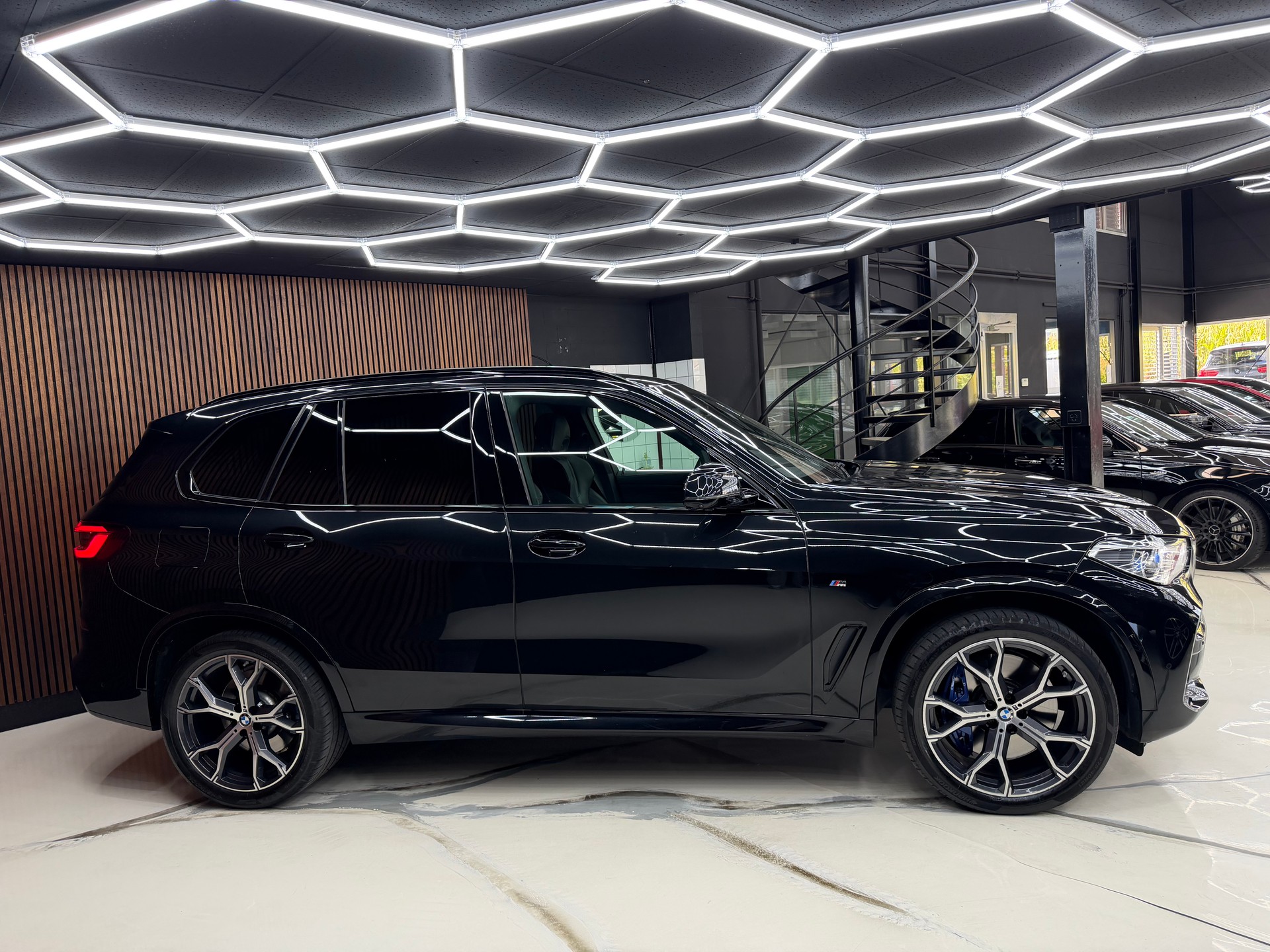 BMW X5 xDrive 48V 40d M Sport Steptronic-image-3