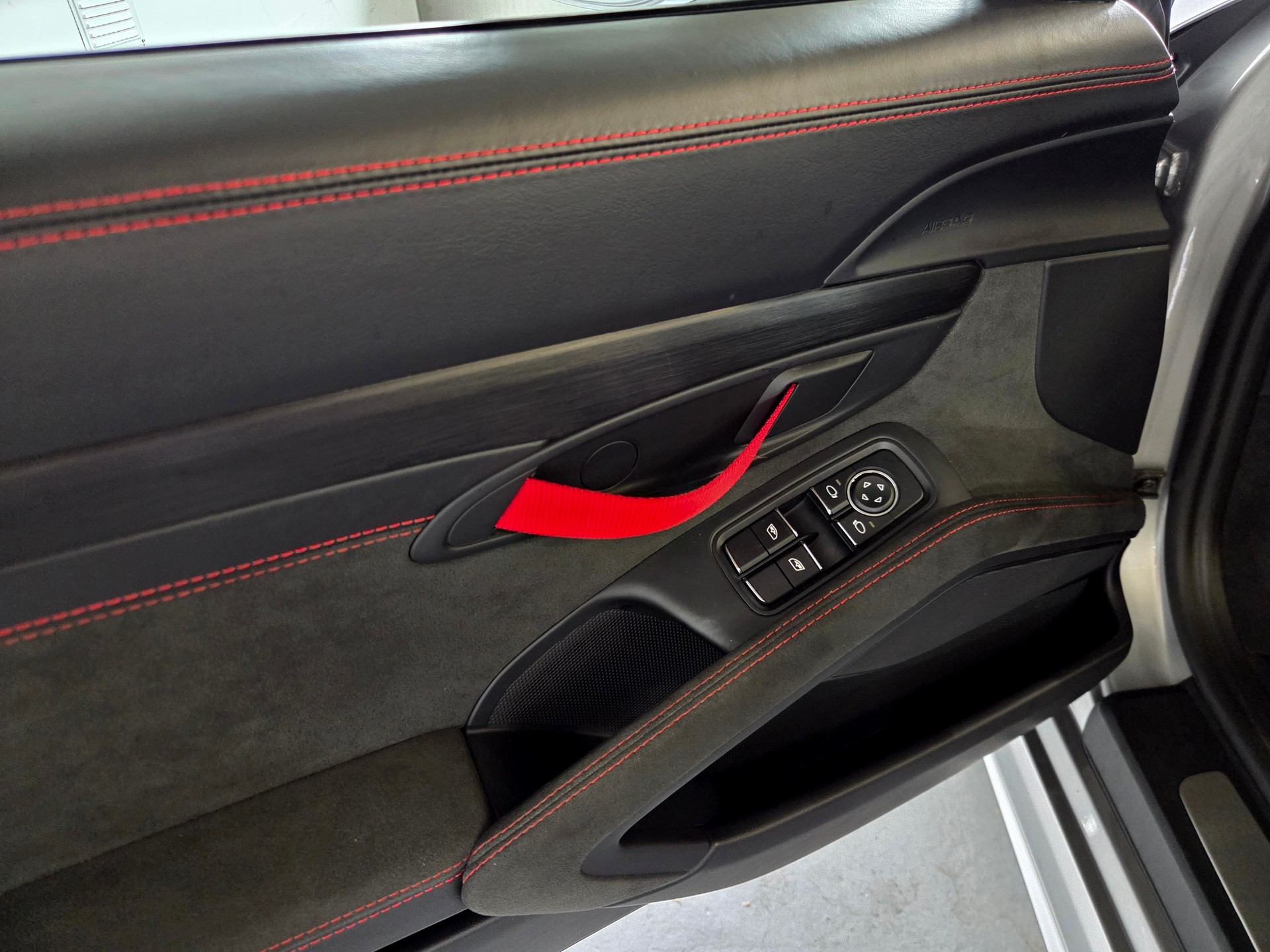 PORSCHE Boxster 718 4.0 Spyder PDK-image-23