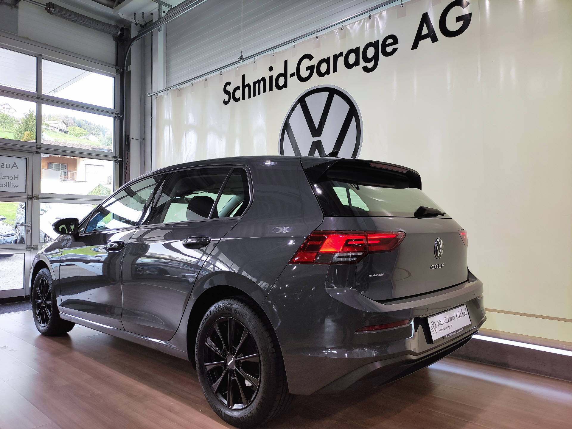 VW Golf VIII 1.0 TSI Life-image-16