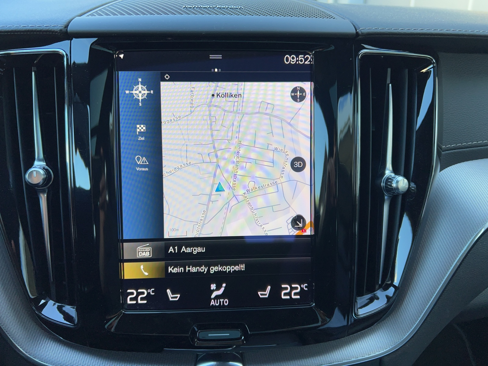 VOLVO XC60 B6 Benzin Mild Hybrid AWD R-Design Geartronic-image-17