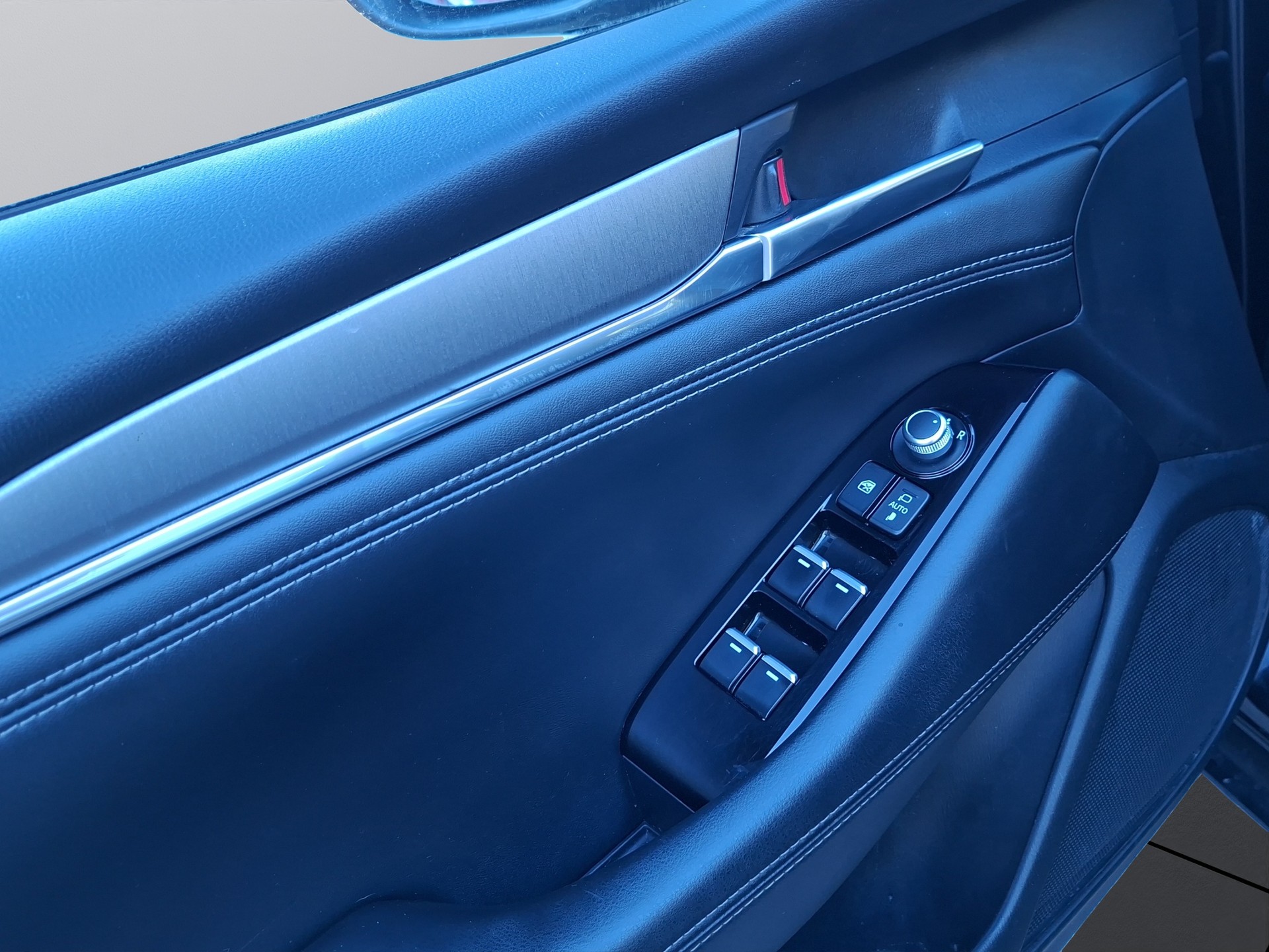 MAZDA 6 Sportwagon SKYACTIV-G 165 Ambition Automat-image-11