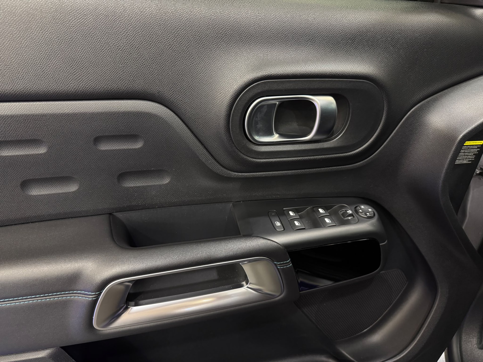CITROEN C5 Aircross 1.5 BlueHD Swiss Edition EAT8-image-7