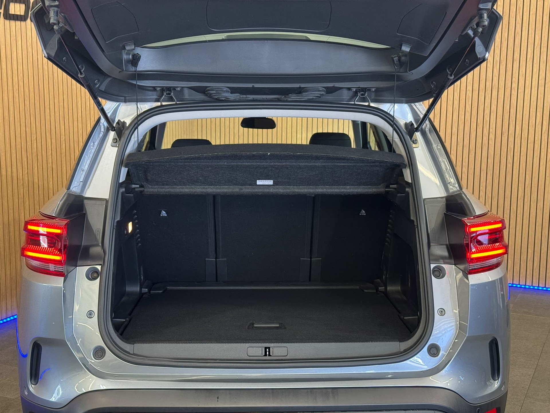 CITROEN C5 Aircross 1.5 BlueHD Swiss Edition EAT8-image-6