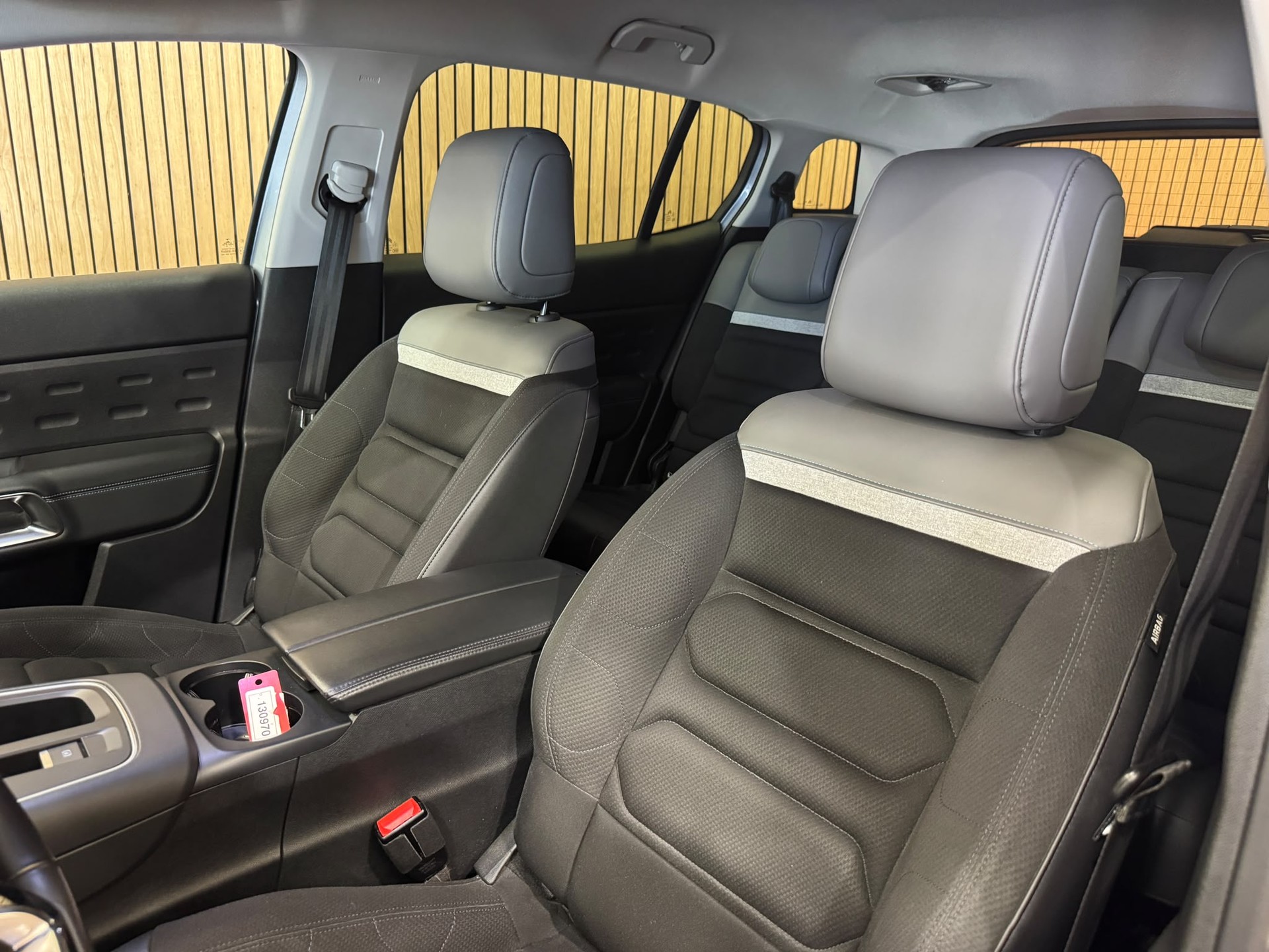 CITROEN C5 Aircross 1.5 BlueHD Swiss Edition EAT8-image-18