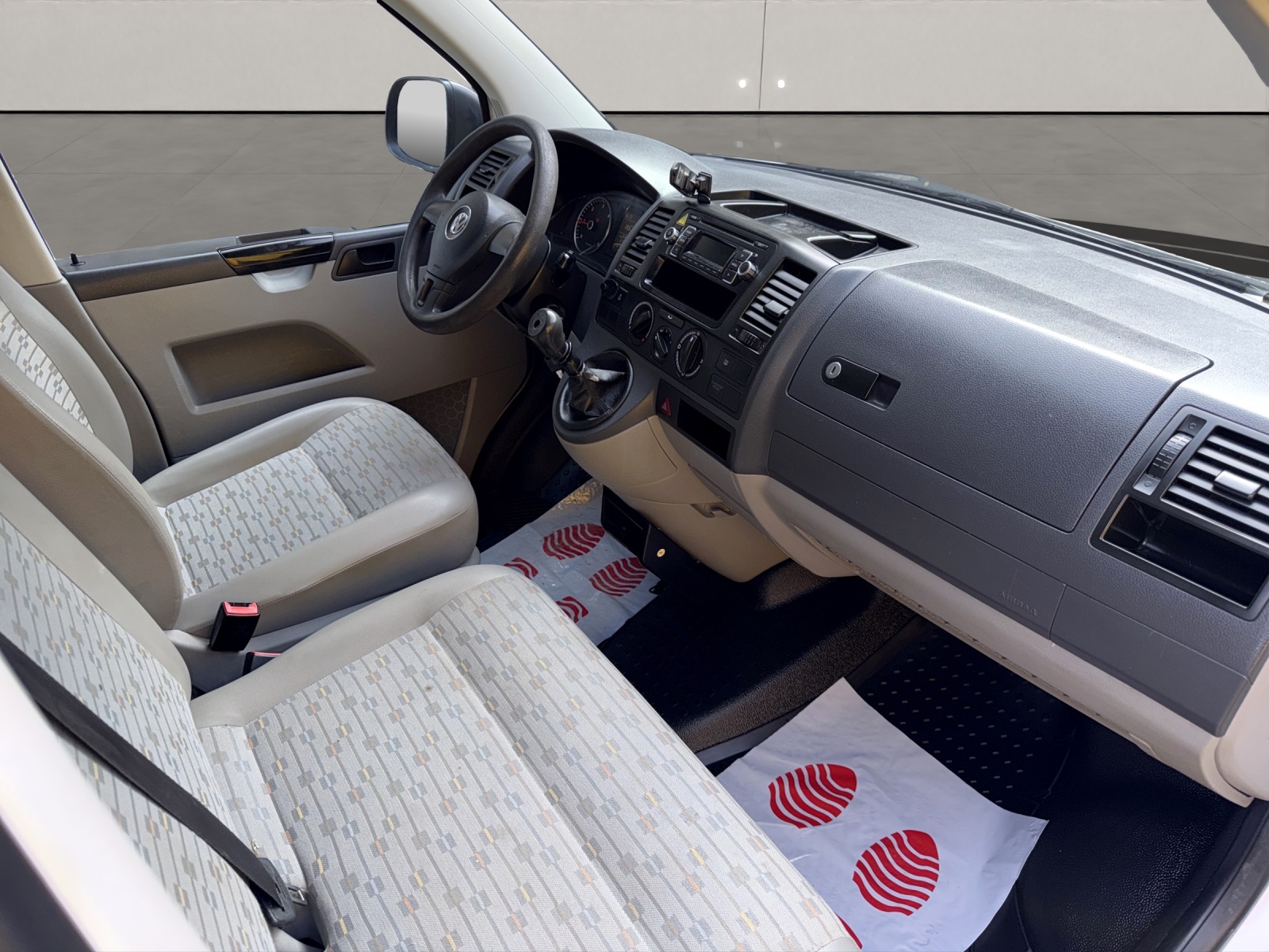 VW T5 2.0 TDI 4Motion ( Mit AHK / Sortimo Regale )-image-8