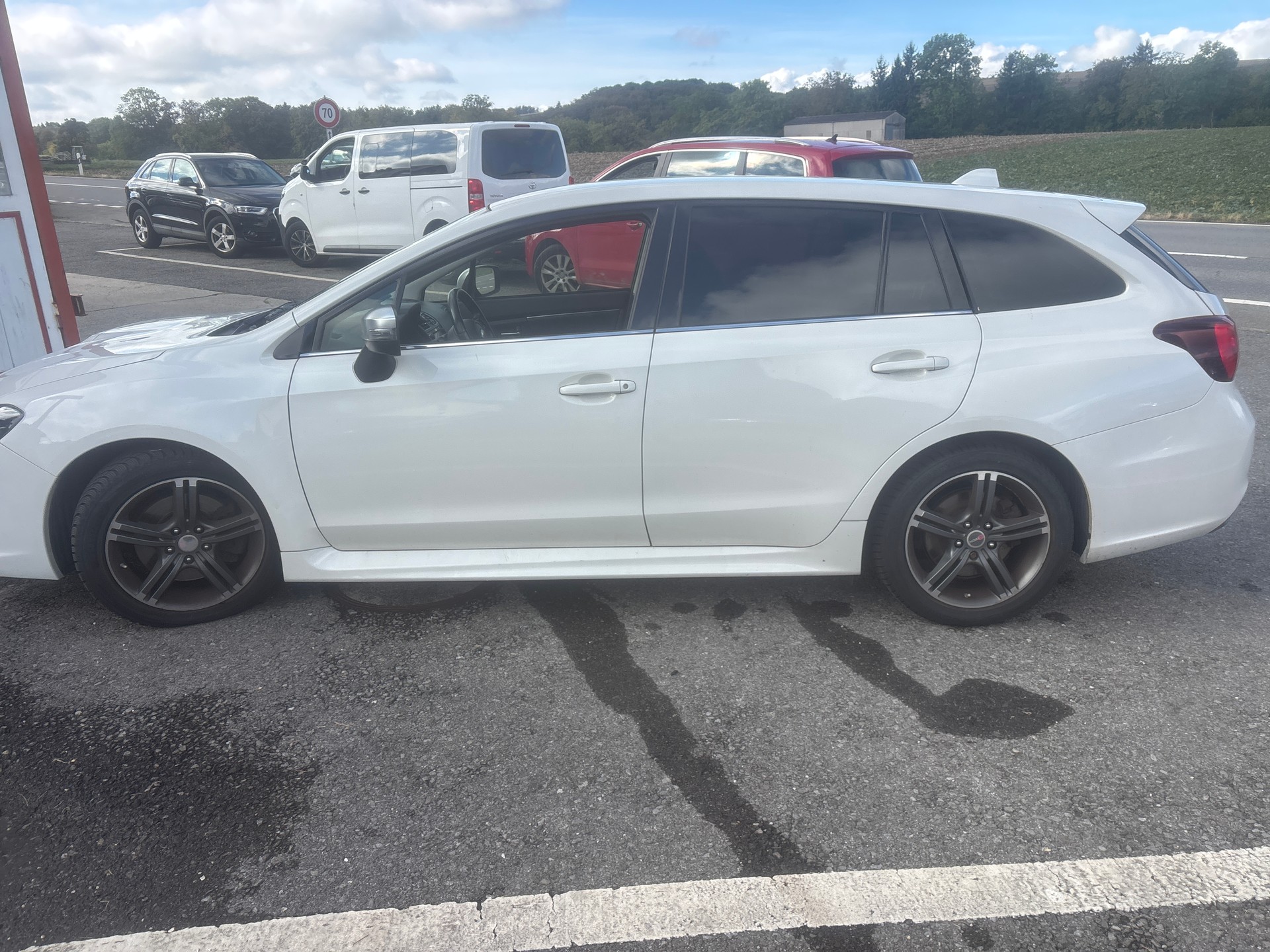 SUBARU Levorg 1.6DIT Luxury S AWD Lineartronic-image-10