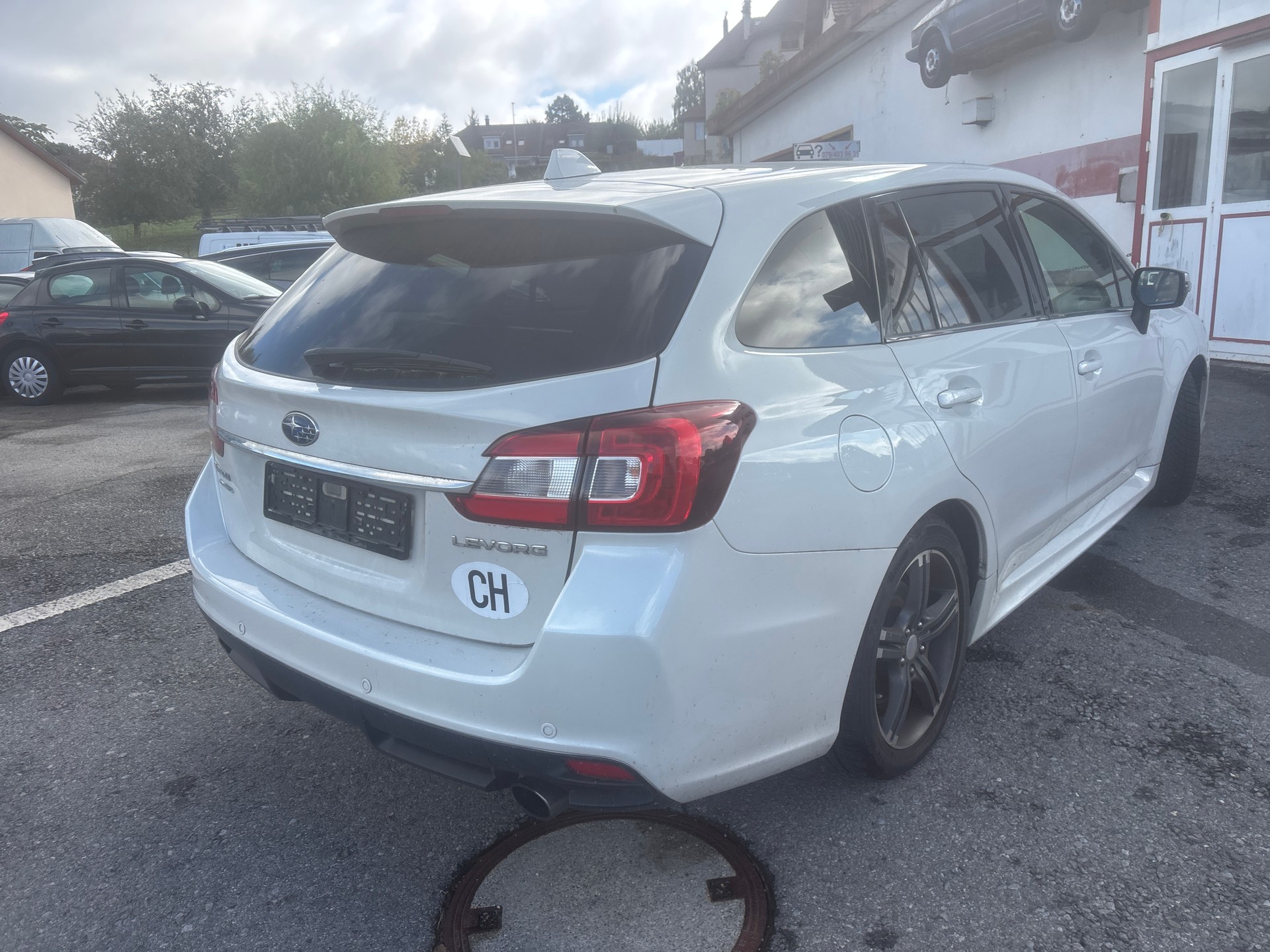 SUBARU Levorg 1.6DIT Luxury S AWD Lineartronic-image-4
