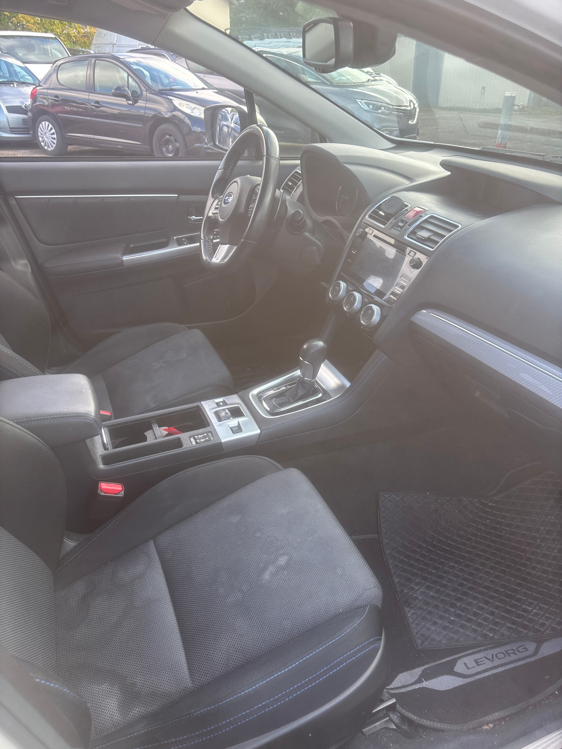 SUBARU Levorg 1.6DIT Luxury S AWD Lineartronic-image-7