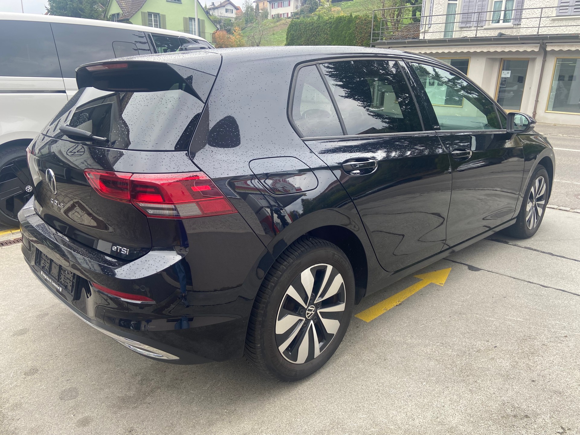 VW Golf VIII 1.5 e TSI ACT Life DSG-showroom-element-3