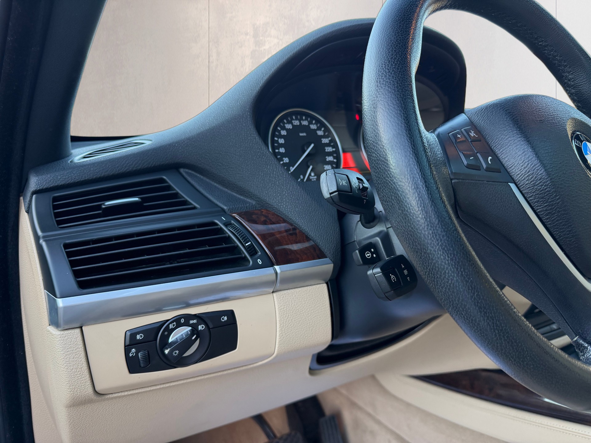 BMW X5 3.0 sd-image-11