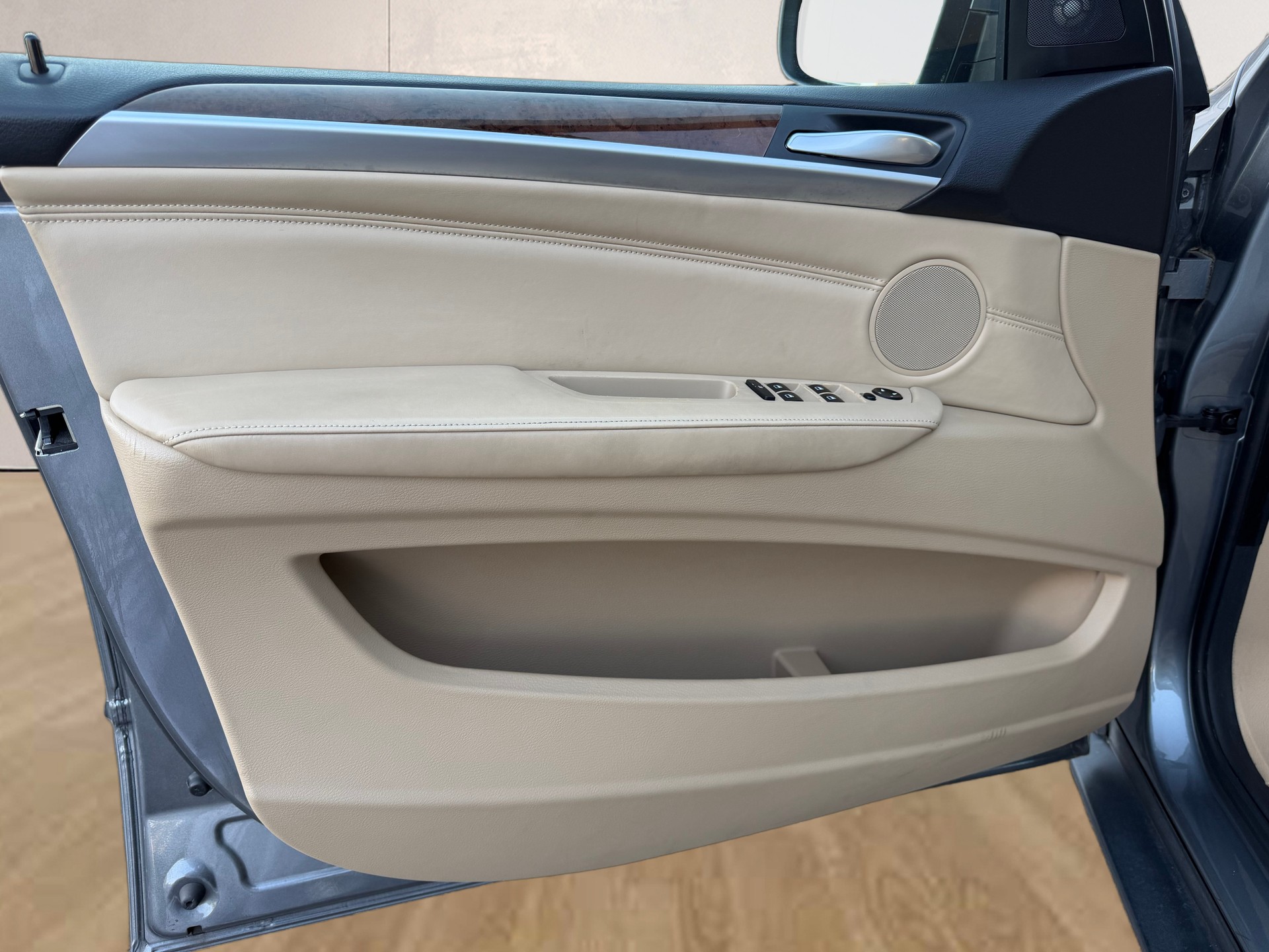 BMW X5 3.0 sd-image-14