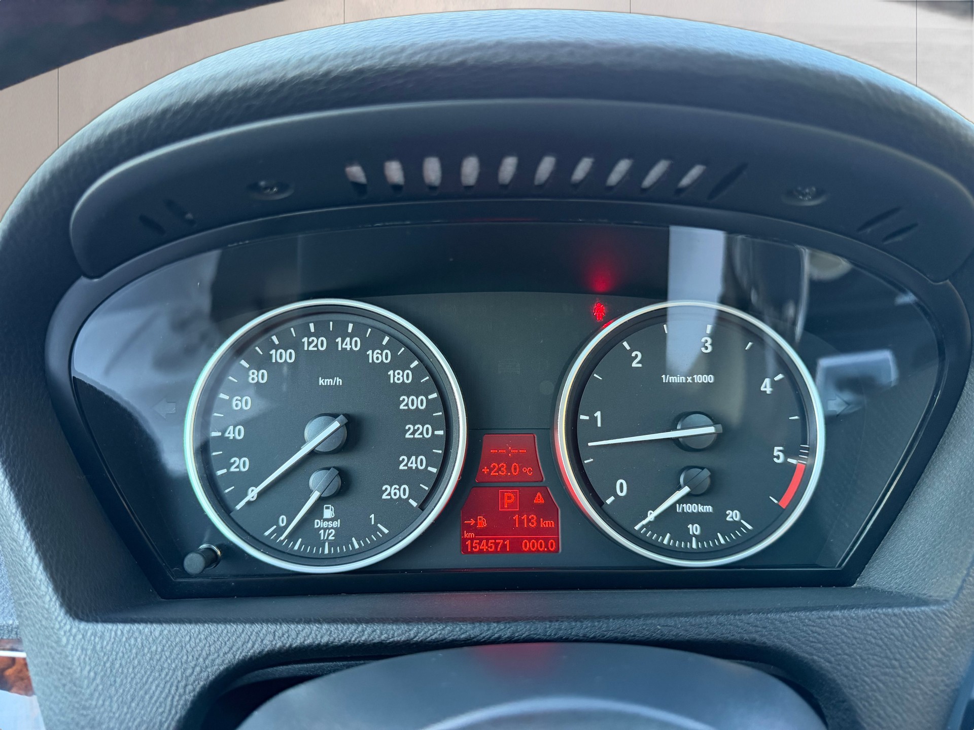 BMW X5 3.0 sd-image-12