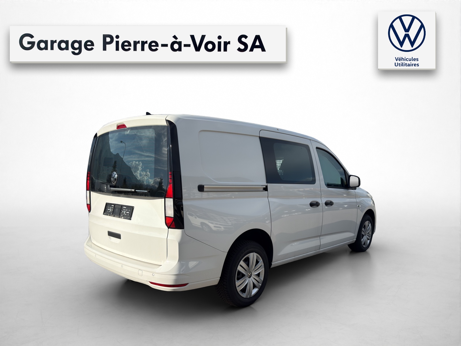 VW Caddy Cargo 1.5TSI Entry Maxi-image-5