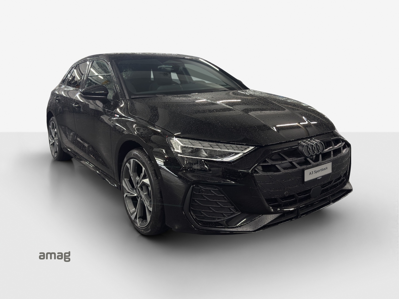 AUDI A3 Sportback TFSI 110 kW S line S tronic-image-5