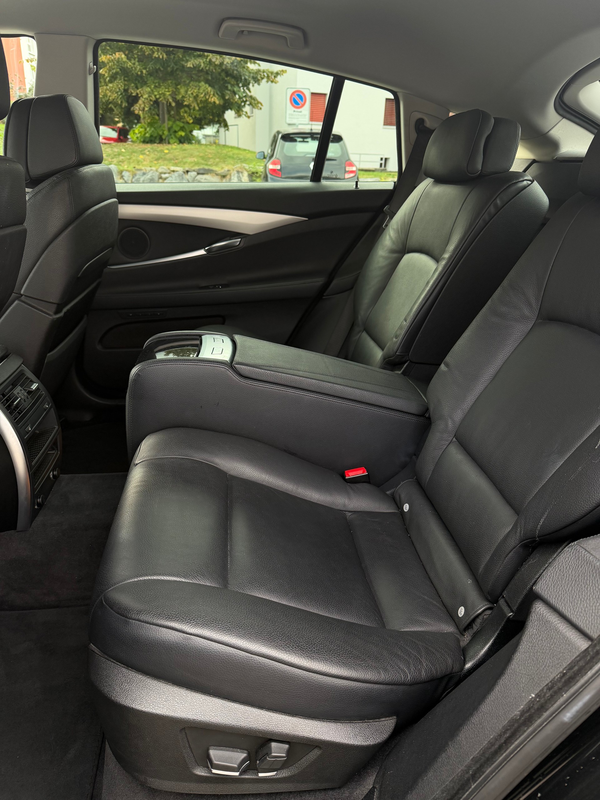 BMW 530d xDrive GT Steptronic-image-6
