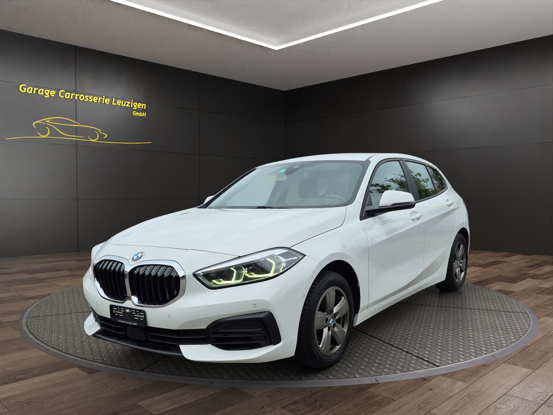 BMW 118i Steptronic-image-1