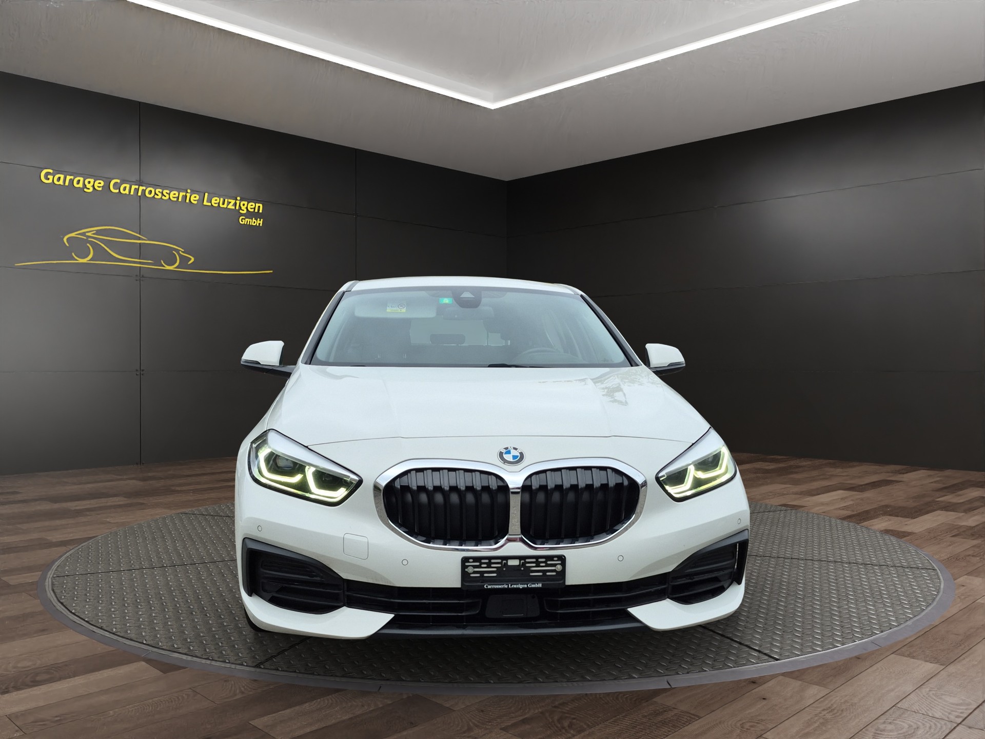 BMW 118i Steptronic-image-2