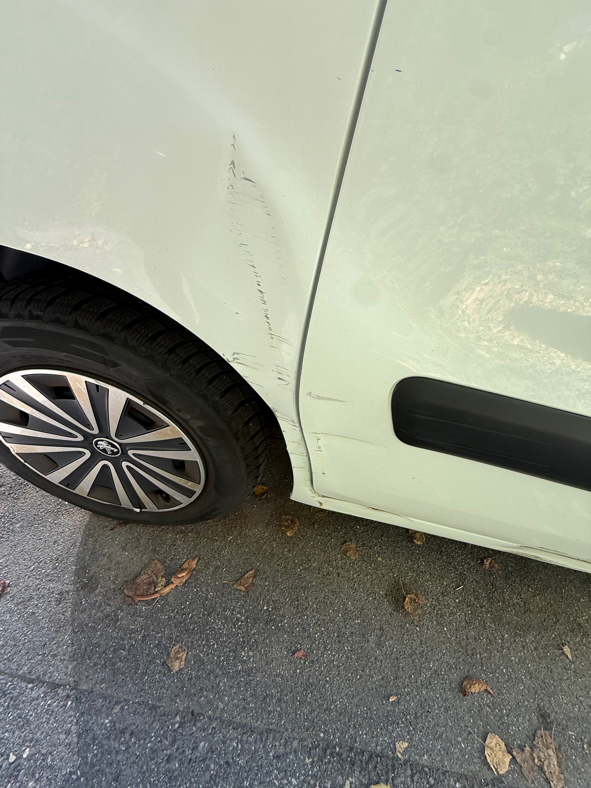 PEUGEOT Partner 1.6e-HDI Active ETG6-image-7