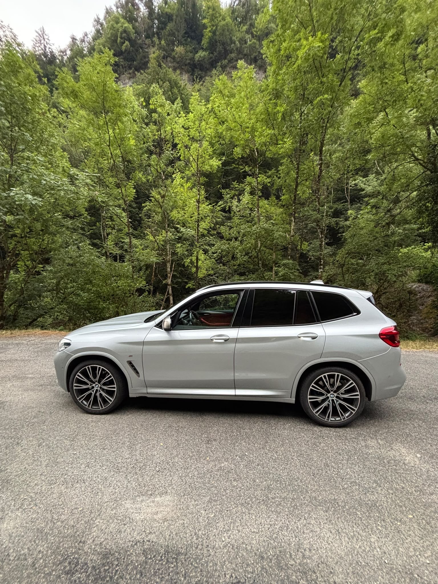 BMW M40i-image-1