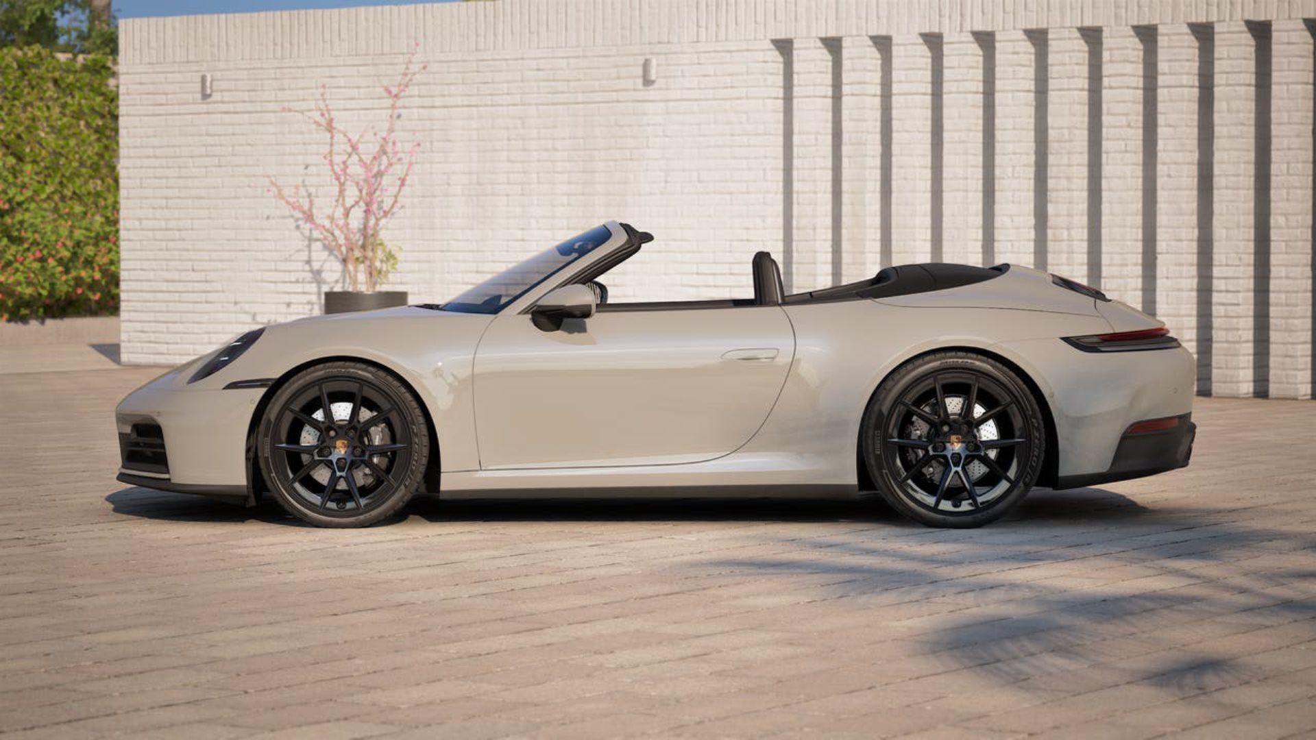 PORSCHE 911 Carrera Cabriolet-image-1