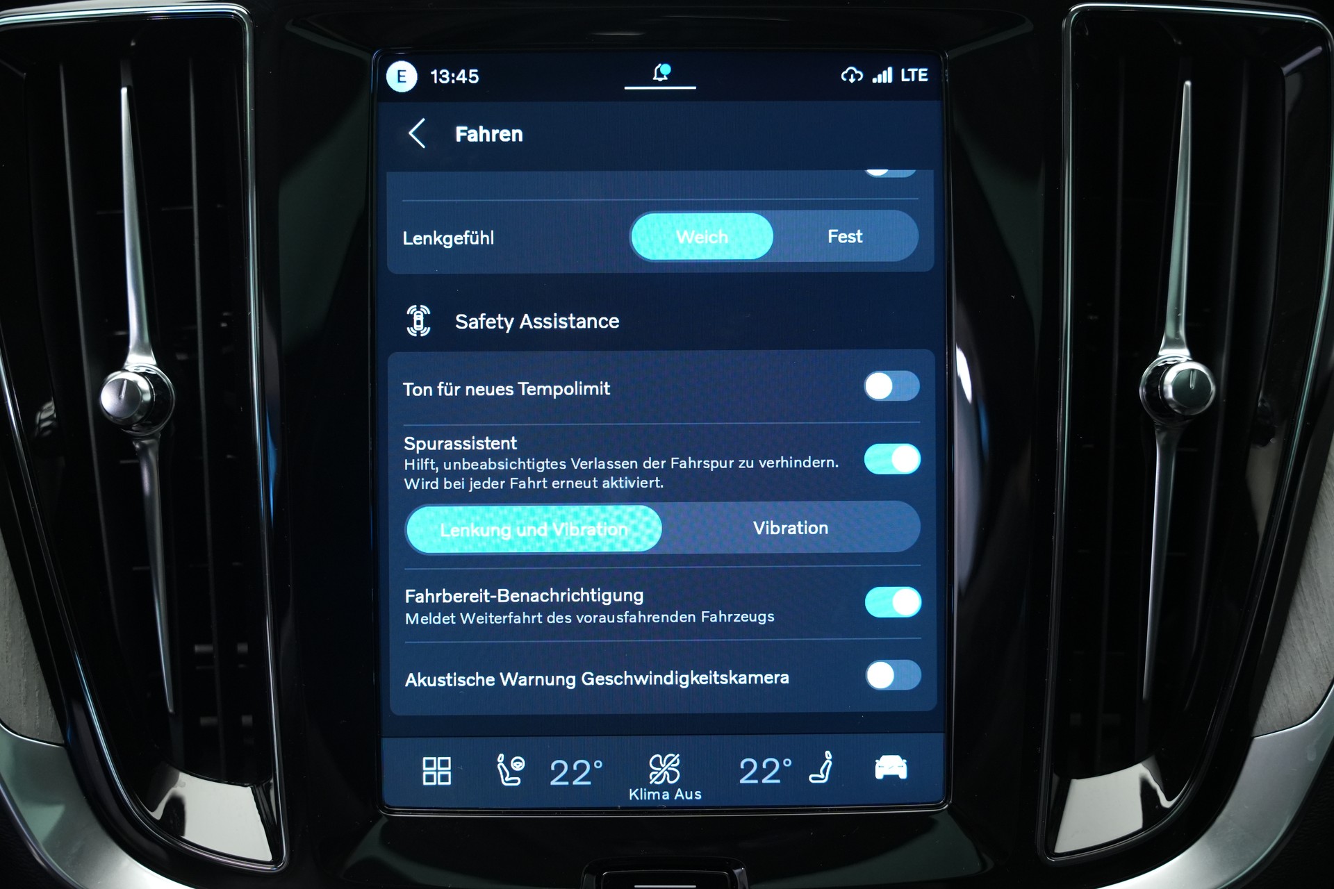 VOLVO V60 T8 eAWD Plug in Hybrid Ultra Dark Geartronic-image-31