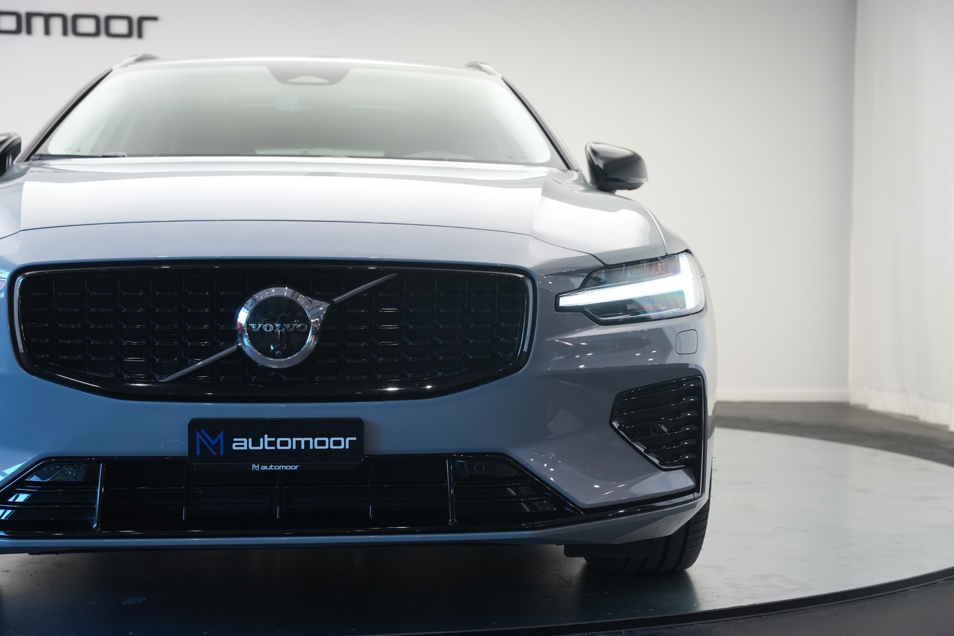 VOLVO V60 T8 eAWD Plug in Hybrid Ultra Dark Geartronic-image-34