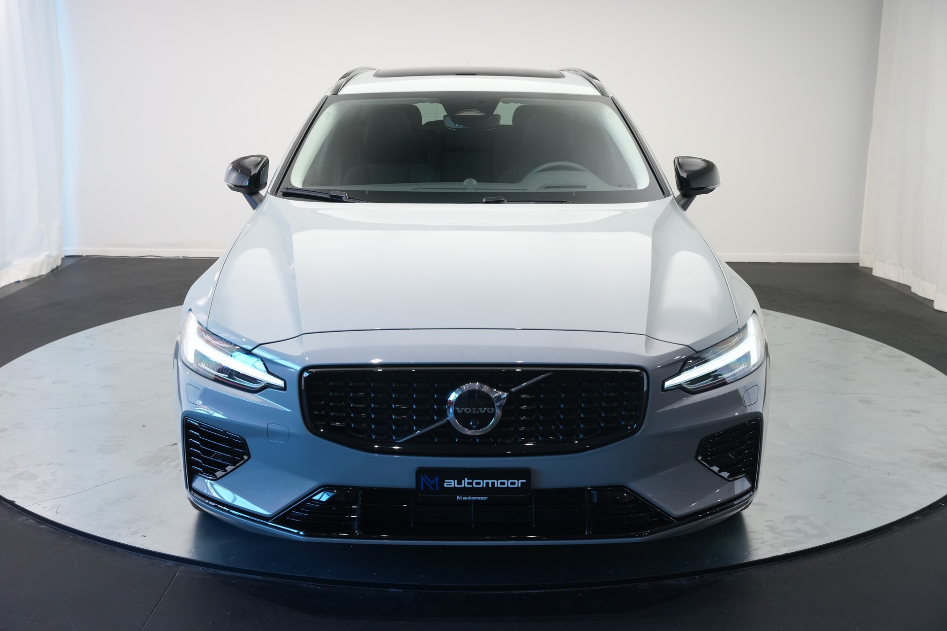 VOLVO V60 T8 eAWD Plug in Hybrid Ultra Dark Geartronic-image-36