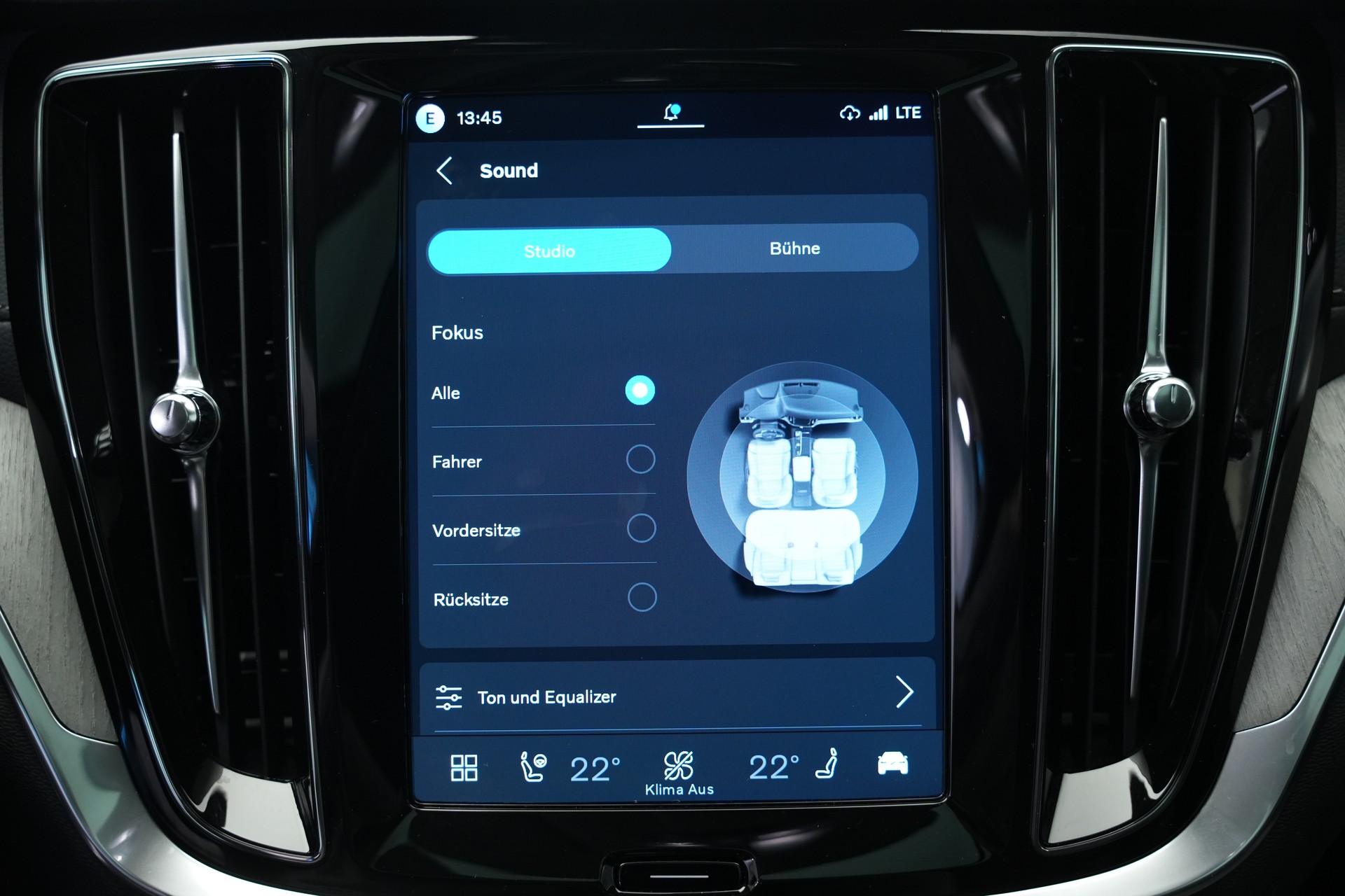 VOLVO V60 T8 eAWD Plug in Hybrid Ultra Dark Geartronic-image-29