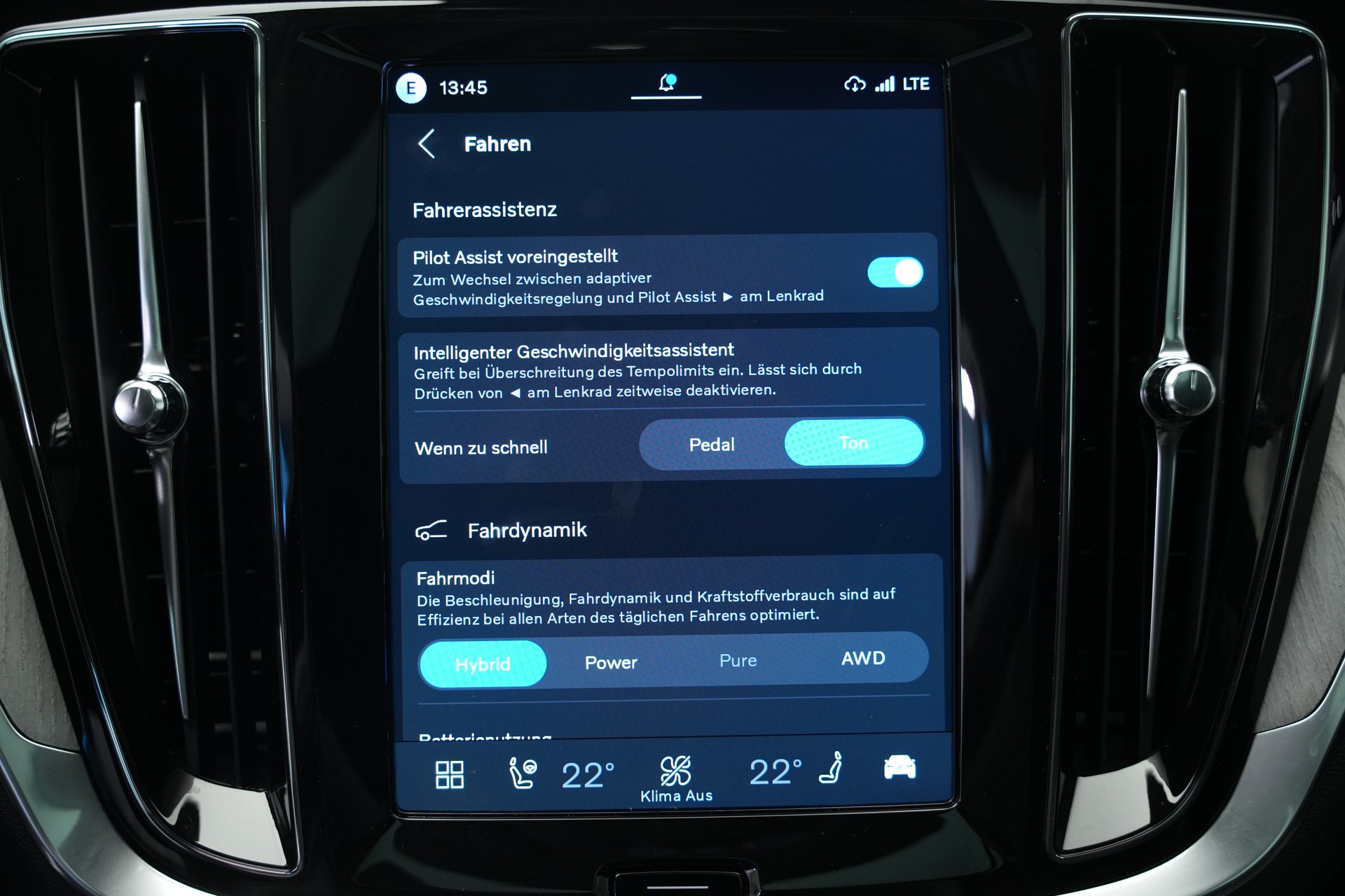 VOLVO V60 T8 eAWD Plug in Hybrid Ultra Dark Geartronic-image-30