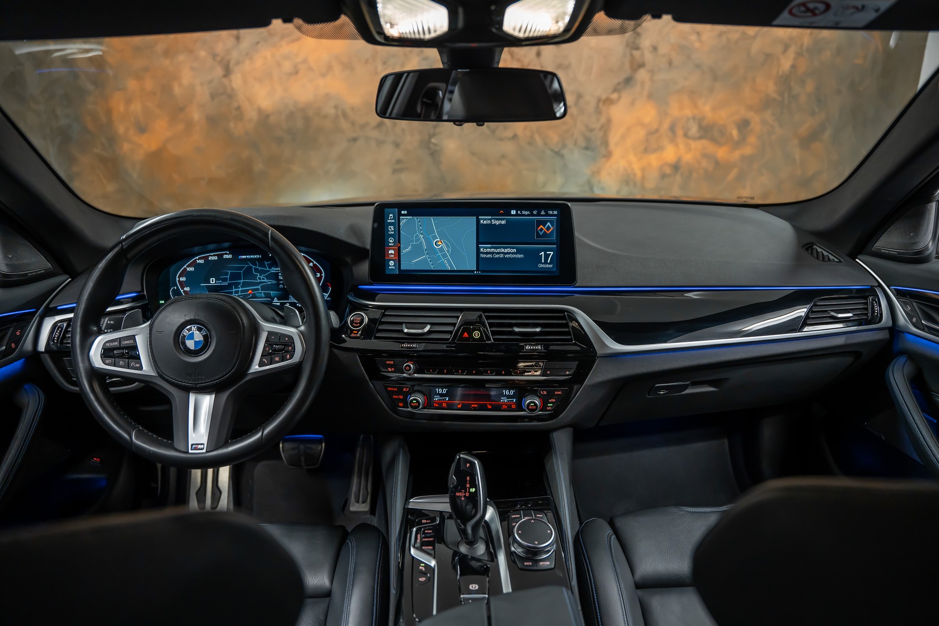 BMW M550i xDrive M Sport Pro Steptronic *Laser*M-Performance Sitze*Head-Up*360°*-image-13