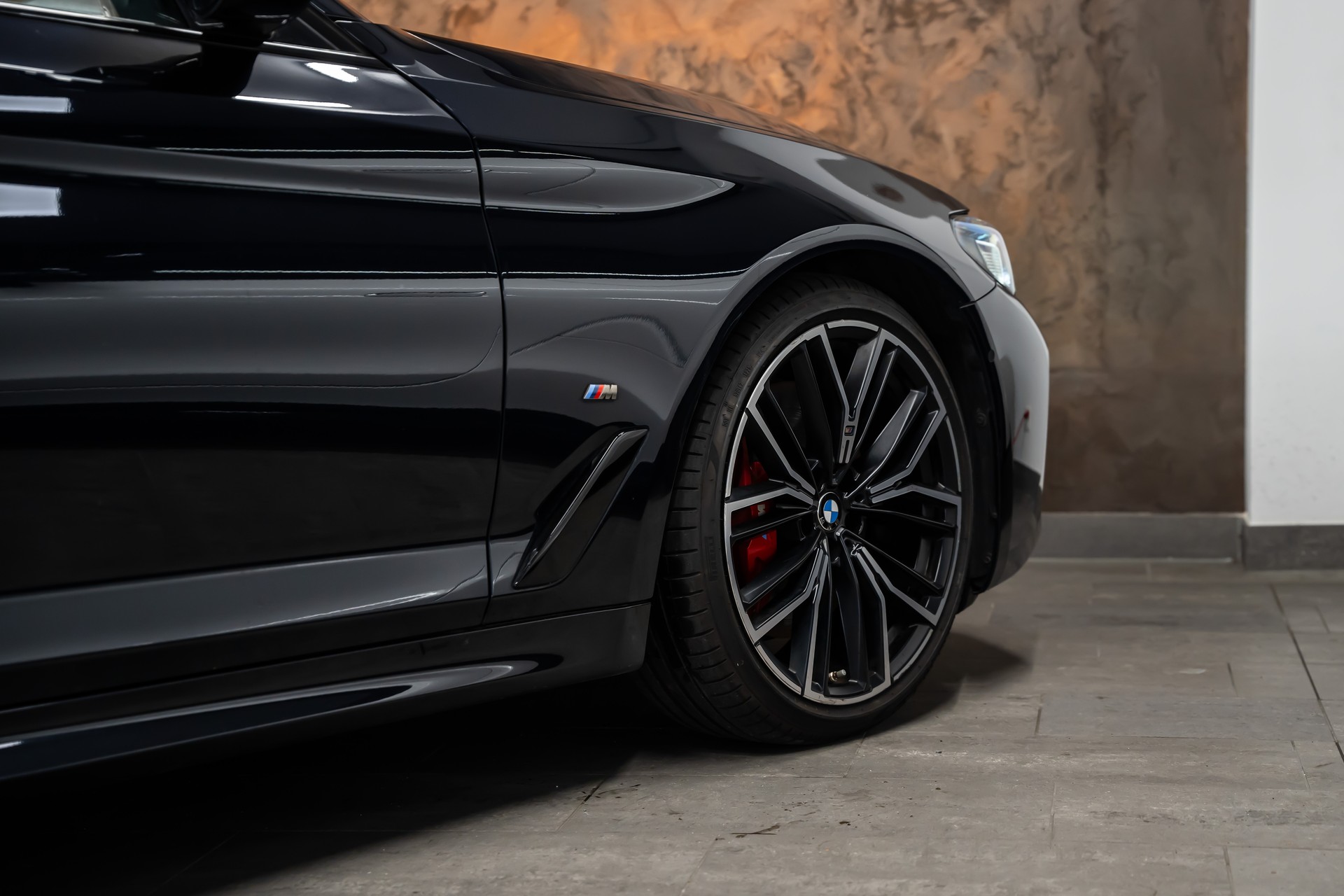 BMW M550i xDrive M Sport Pro Steptronic *Laser*M-Performance Sitze*Head-Up*360°*-image-8