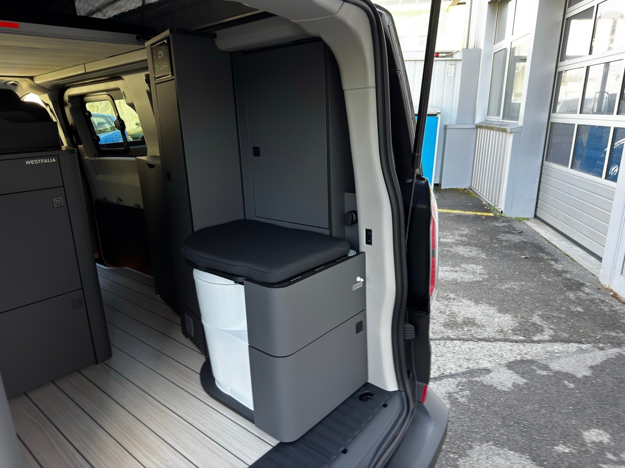 FORD 2.0 EcoBlue 170 Active L2 4x4-image-14
