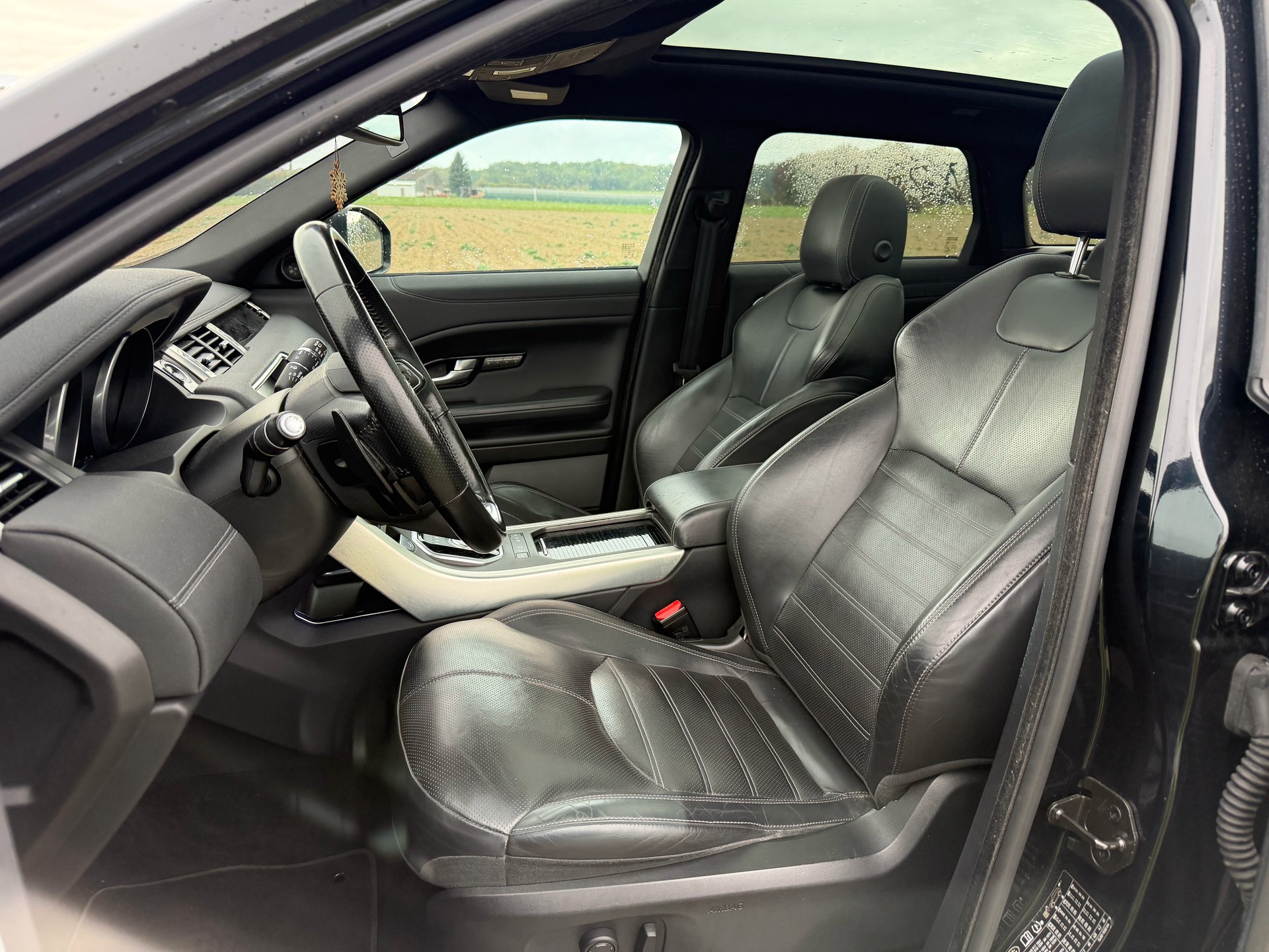 LAND ROVER Range Rover Evoque 2.0 TD4 HSE Dynamic AT9-image-10