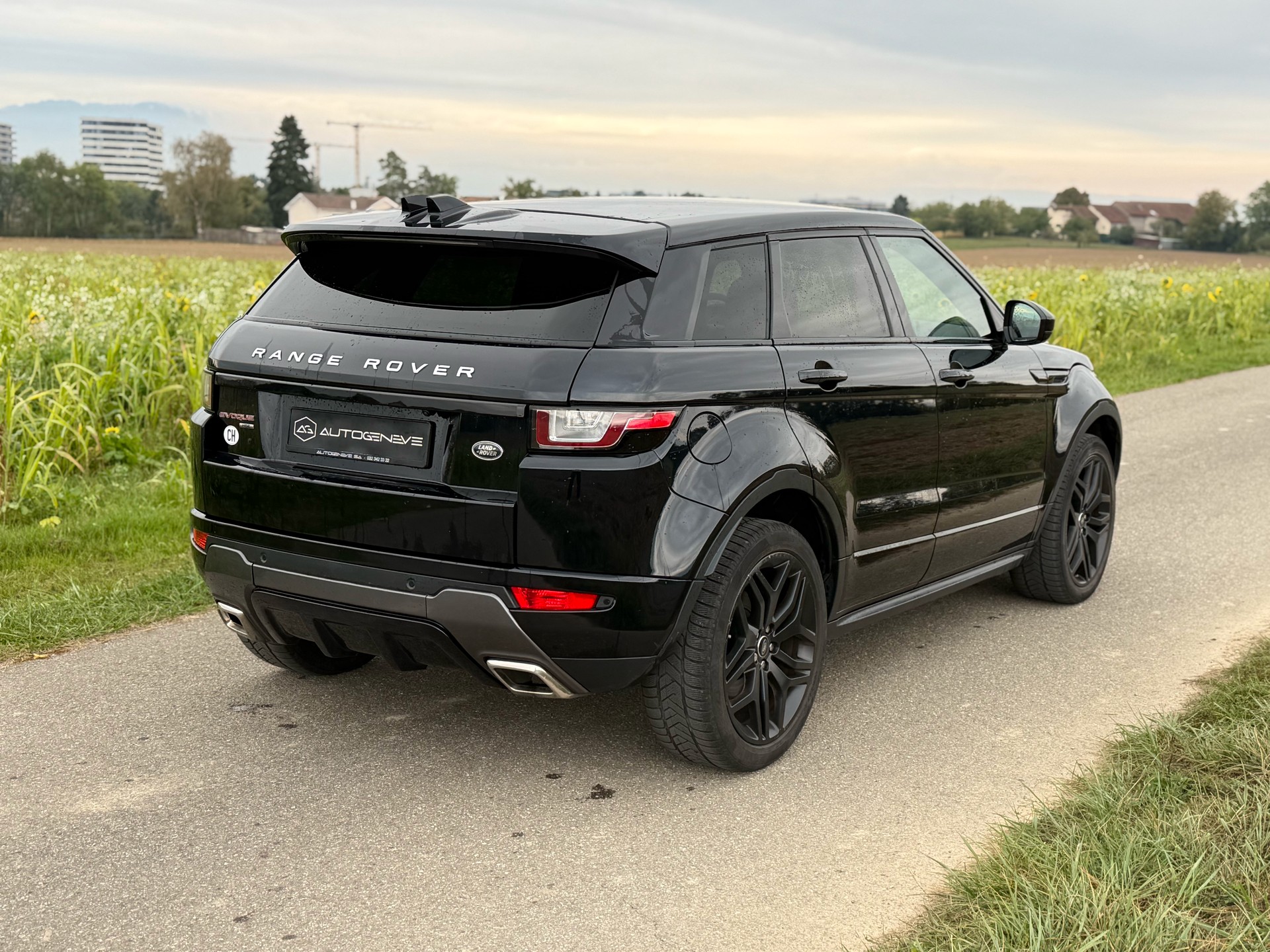 LAND ROVER Range Rover Evoque 2.0 TD4 HSE Dynamic AT9-image-6