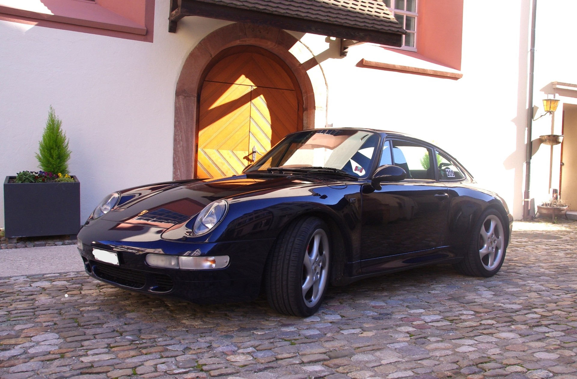 PORSCHE 911 Carrera 4S-image-1