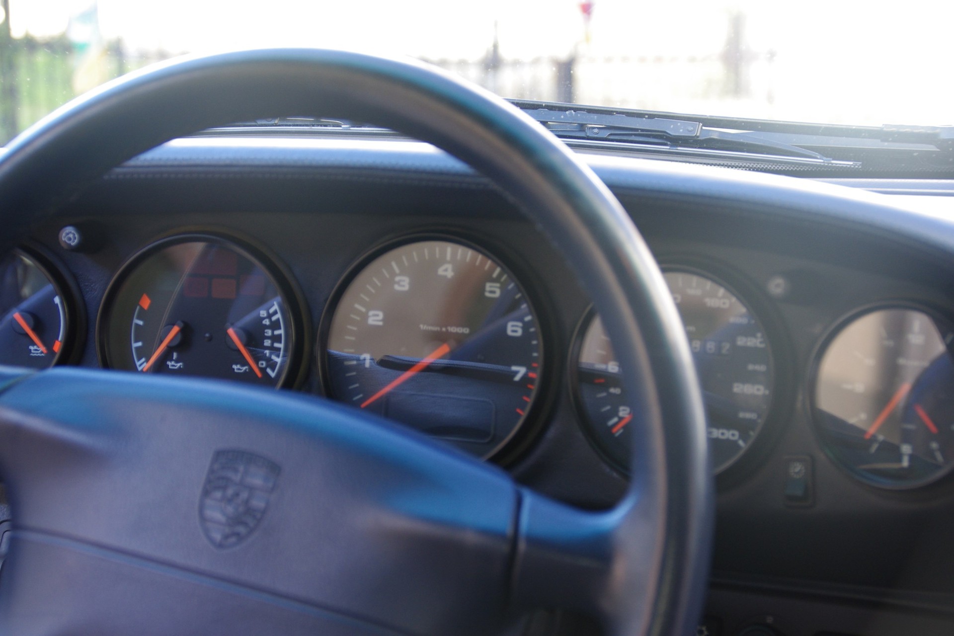 PORSCHE 911 Carrera 4S-image-11