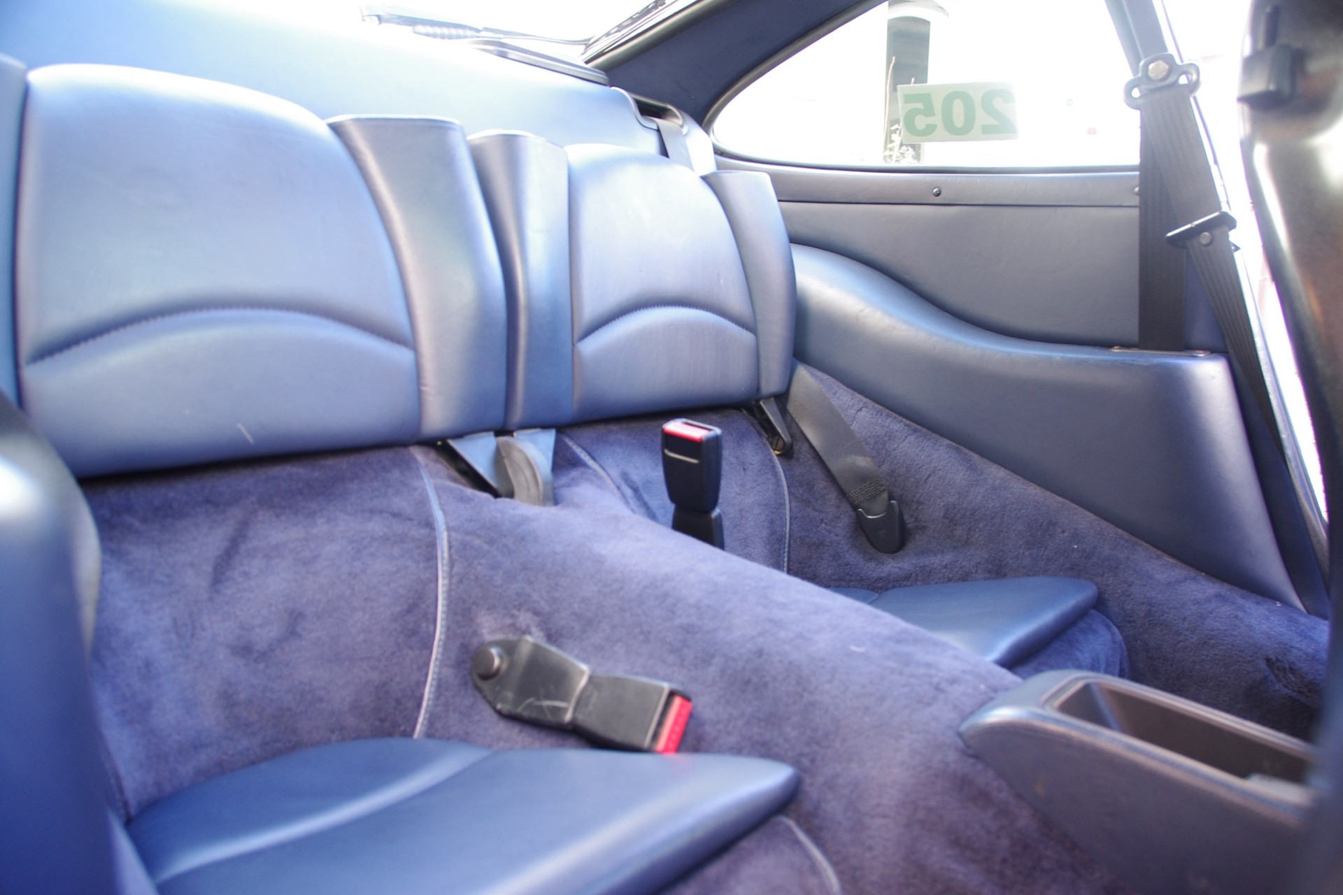 PORSCHE 911 Carrera 4S-image-10