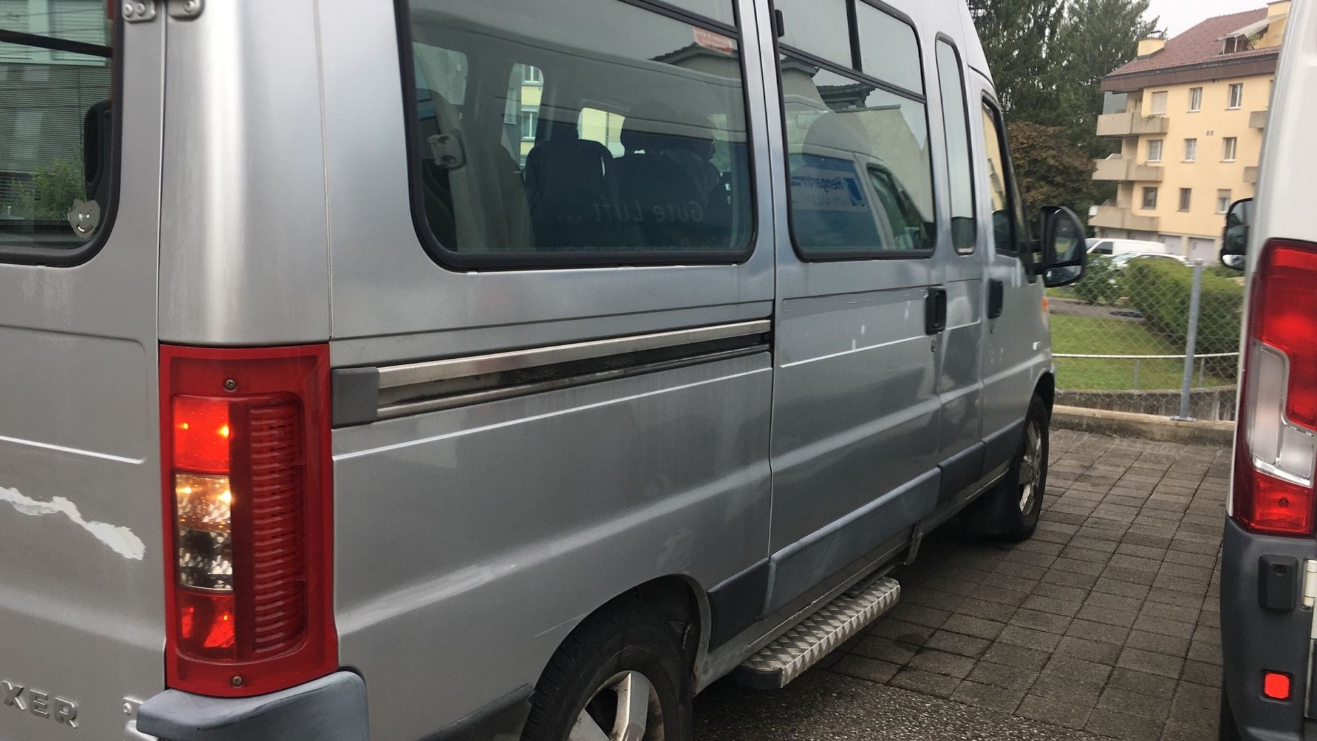 PEUGEOT Boxer 2.8 HDI 350LH Minib.12 Pl. S.P.-image-5