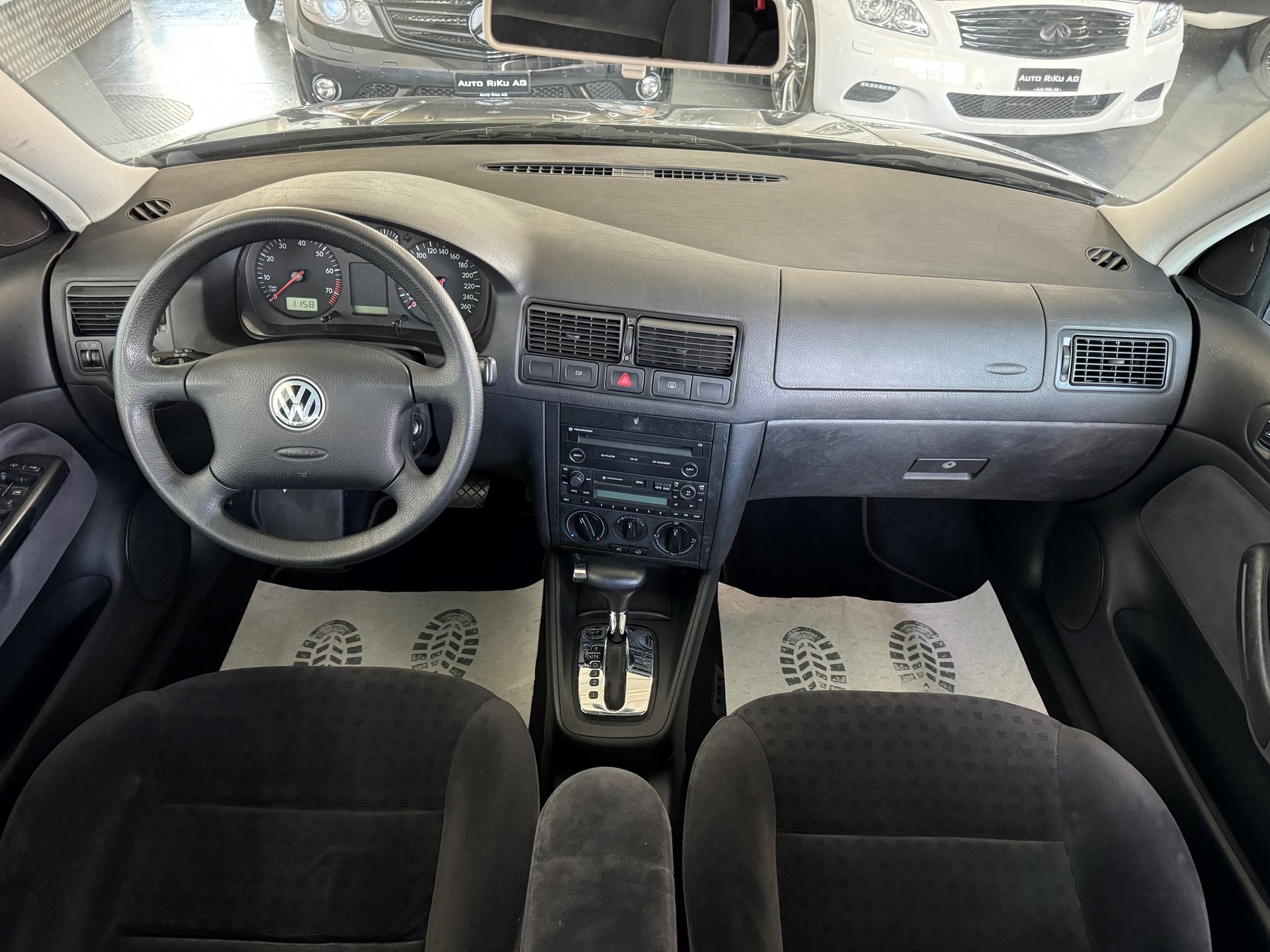 VW Golf Variant 2.0 Comfortline-image-12