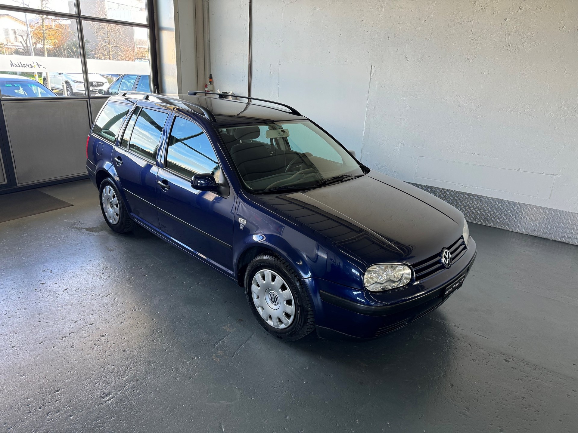 VW Golf Variant 2.0 Comfortline-image-0