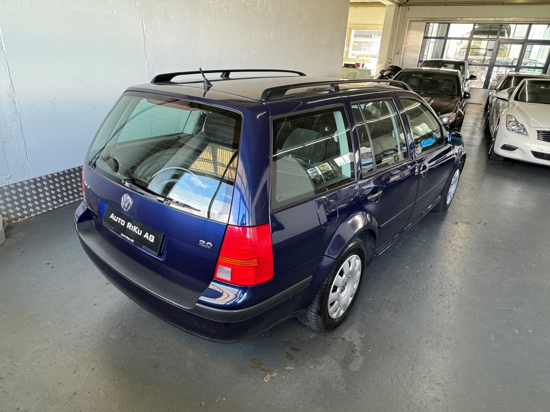 VW Golf Variant 2.0 Comfortline-image-6