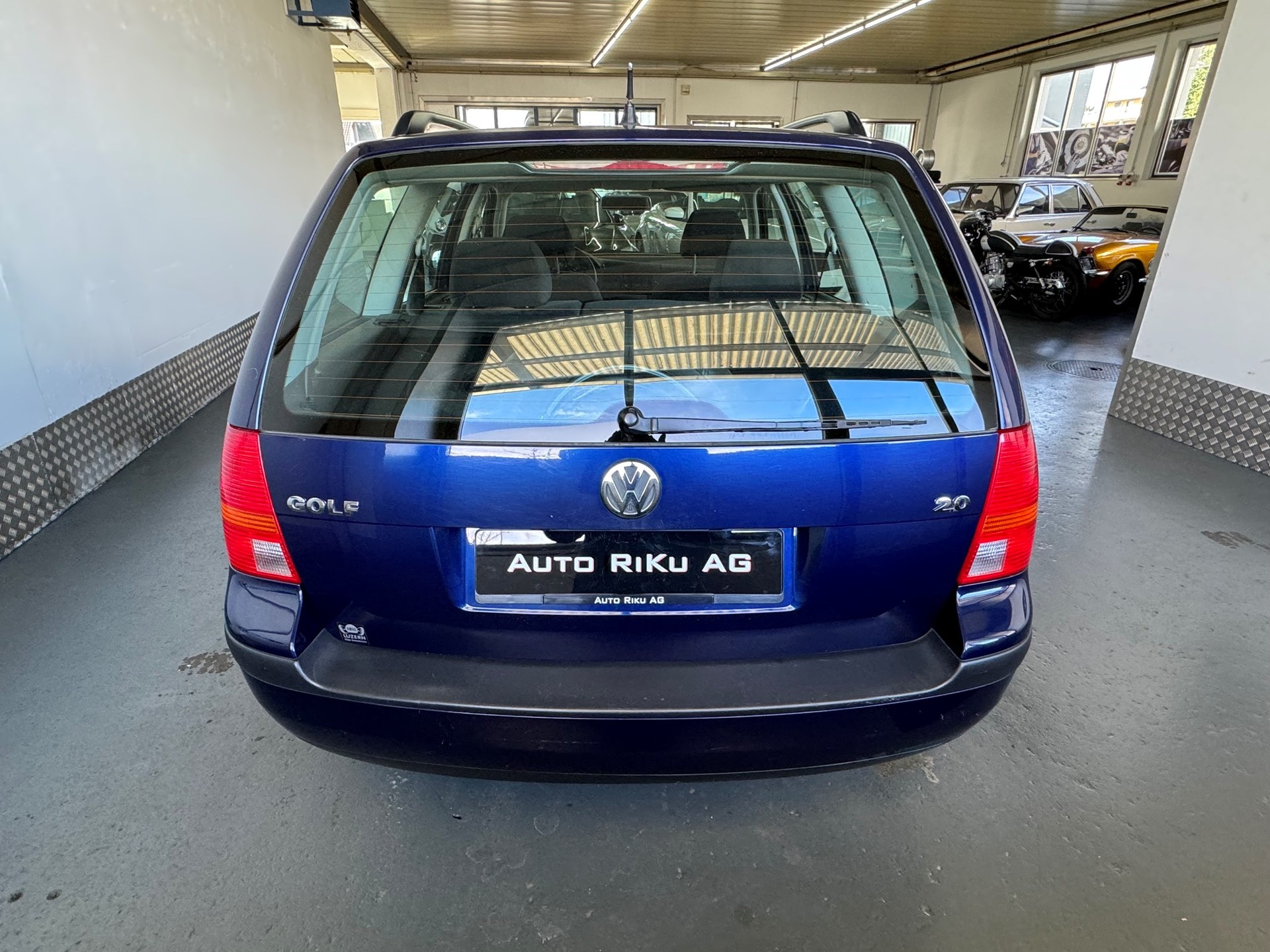VW Golf Variant 2.0 Comfortline-image-8