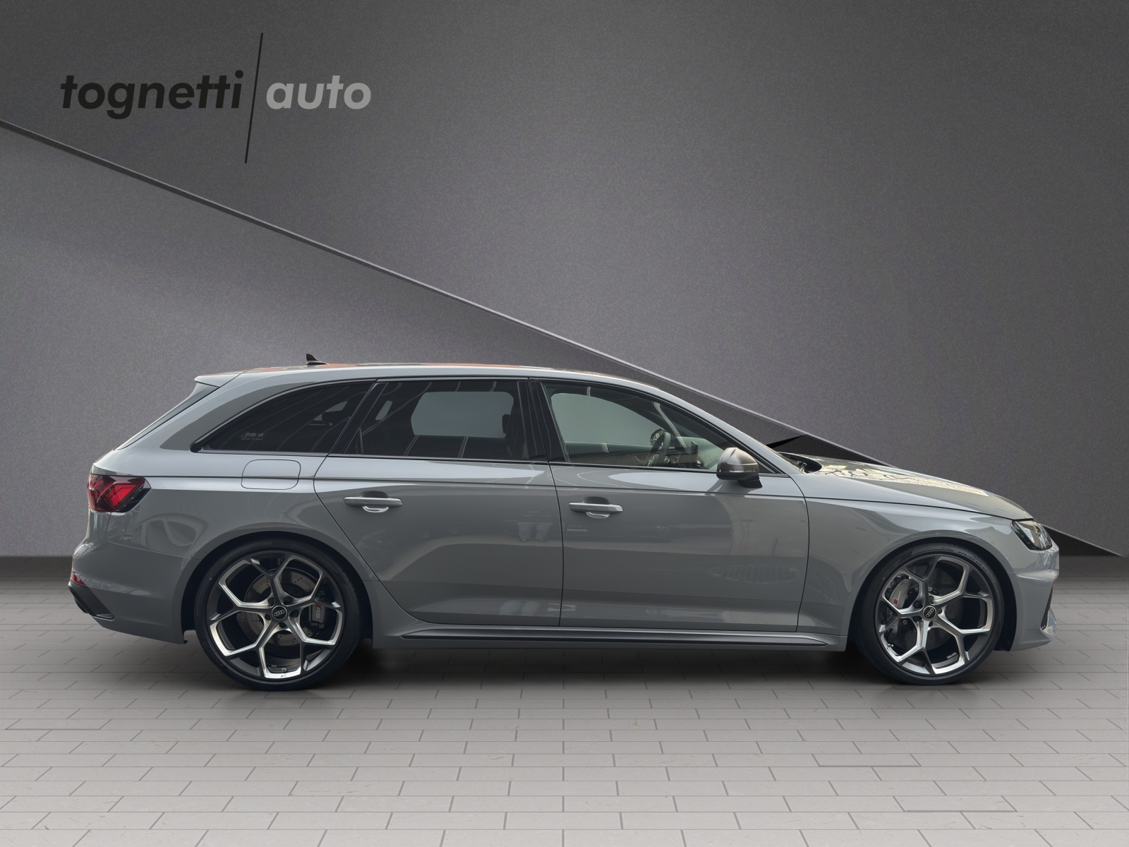 AUDI RS4 Avant 25 year edition quattro tiptronic-image-2