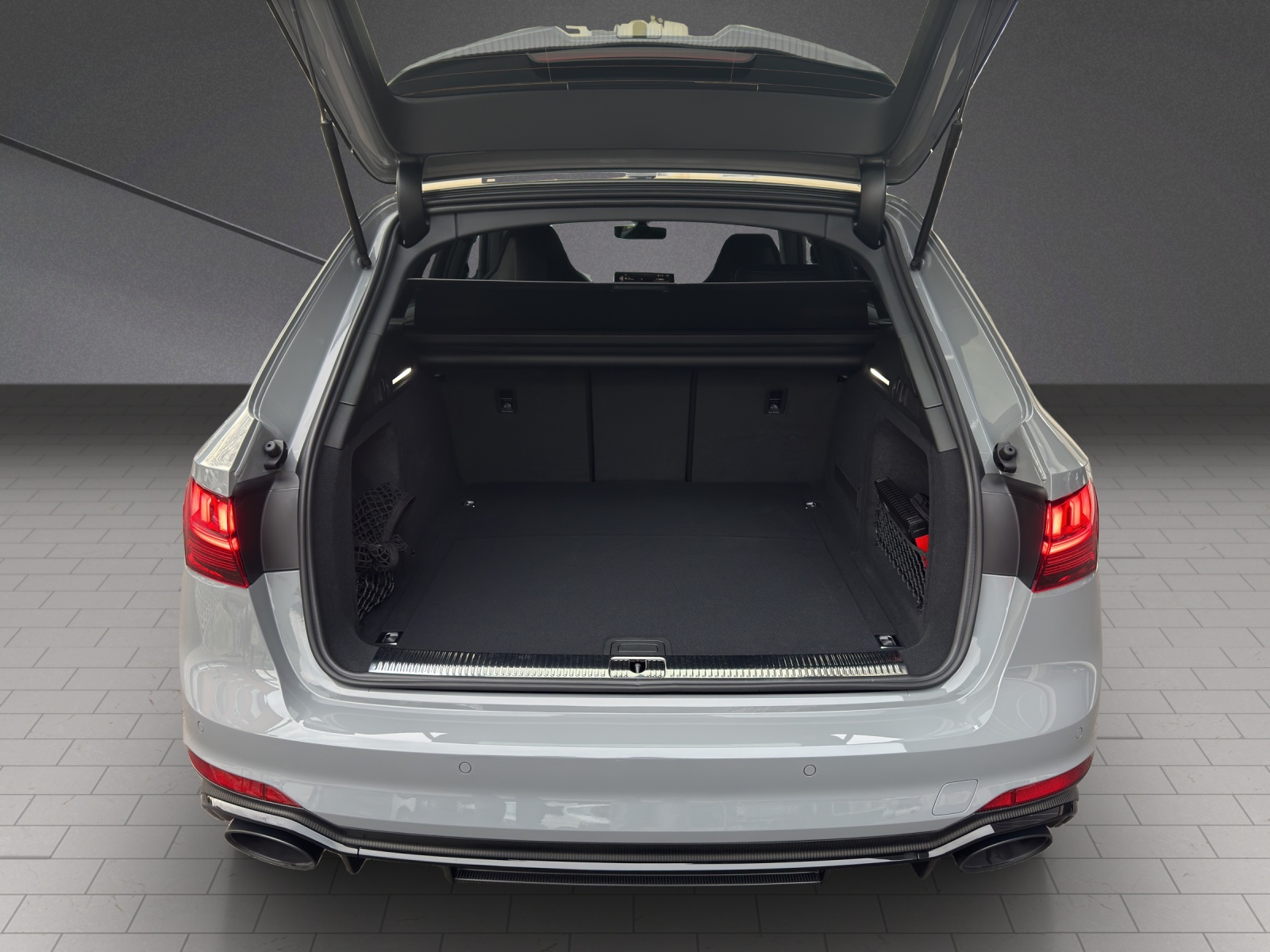 AUDI RS4 Avant 25 year edition quattro tiptronic-image-9