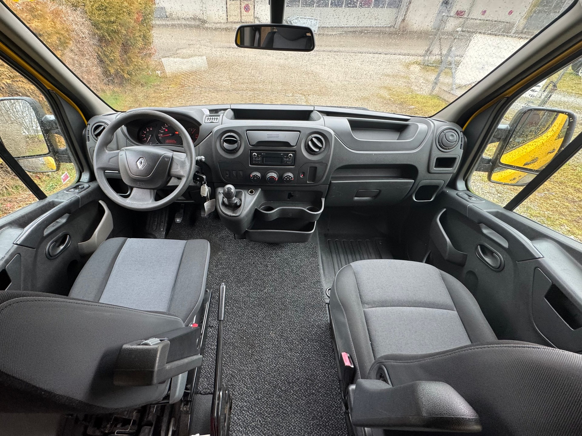 RENAULT Master T35 2.3dCi 130 L3H2-image-7