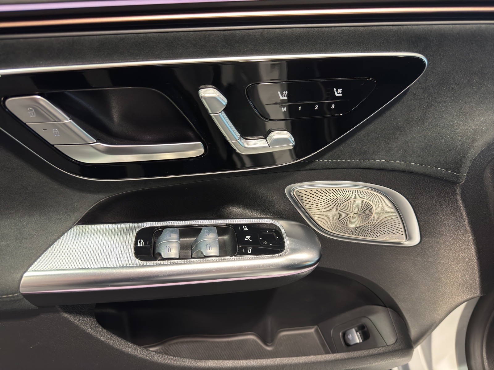 MERCEDES-BENZ EQE 53 AMG 4Matic+-image-5