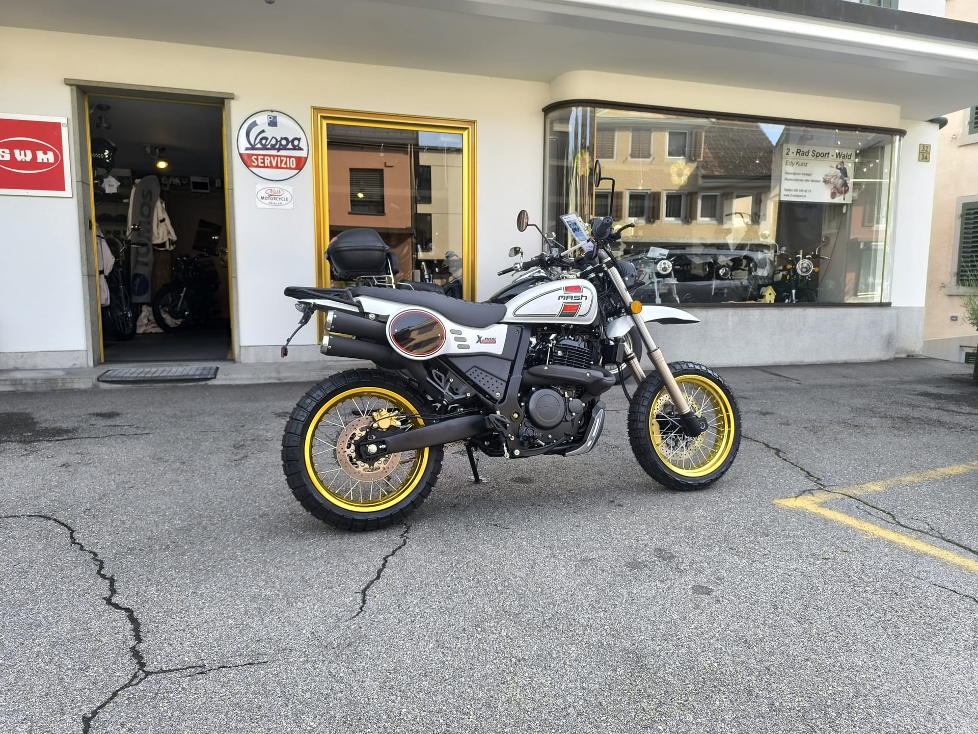 MASH 650 X-Ride !-image-1