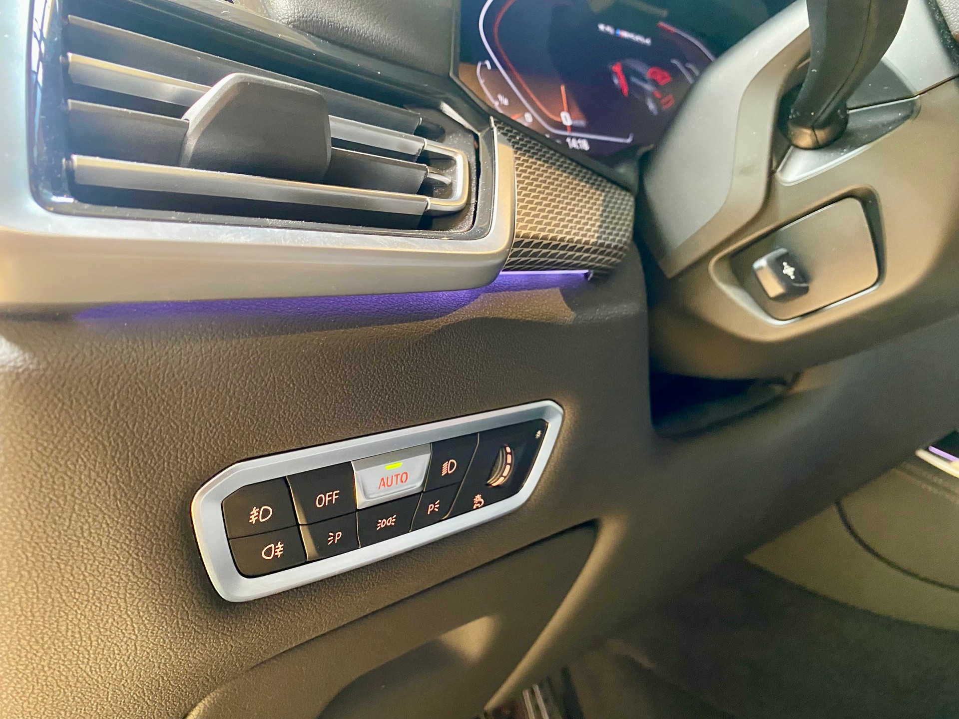 BMW X5 xDrive M50d Steptronic-image-17