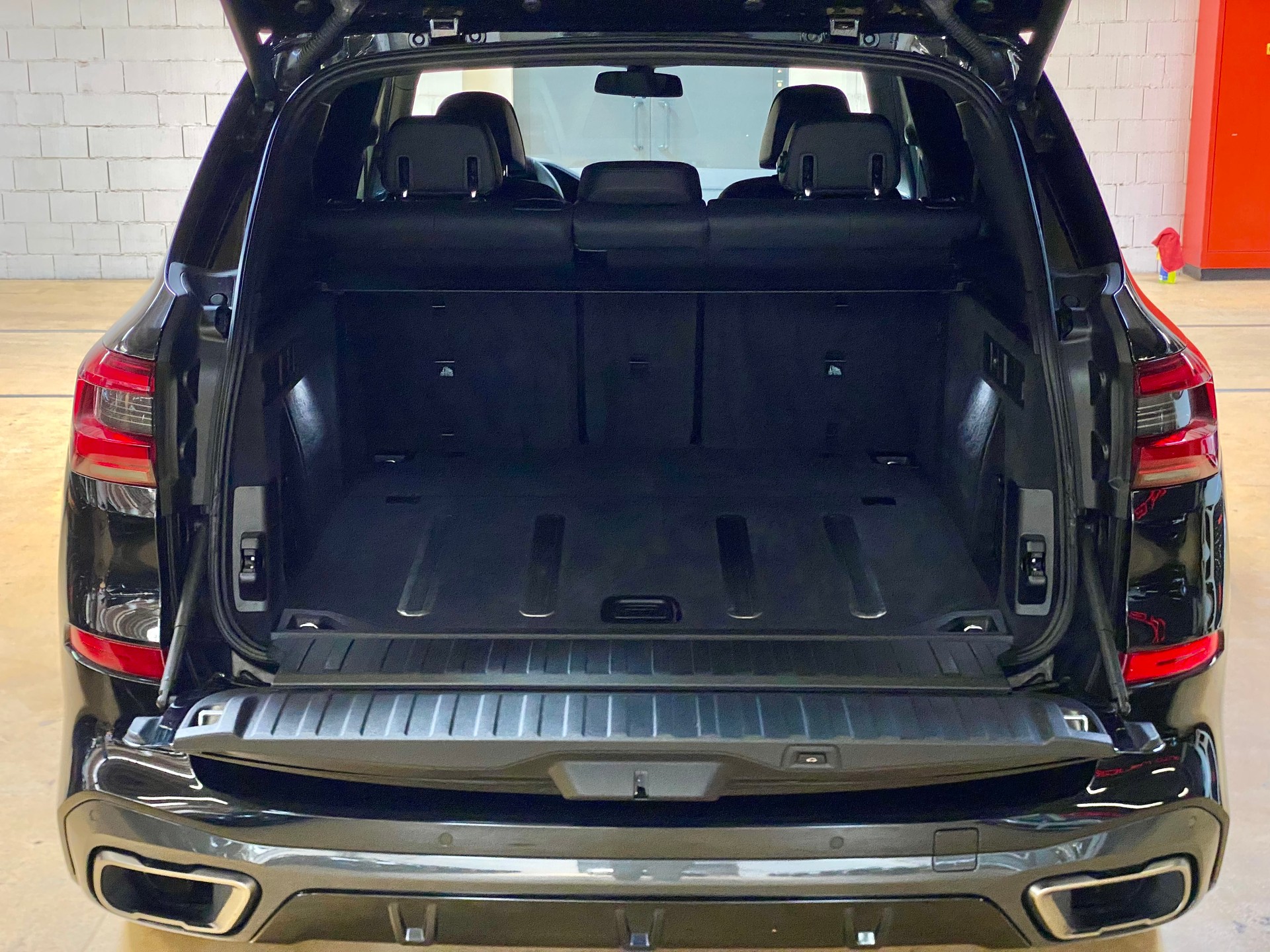 BMW X5 xDrive M50d Steptronic-image-15
