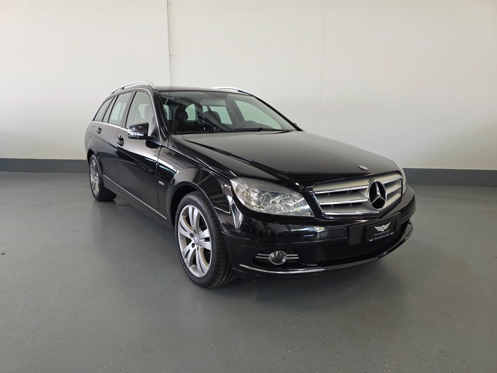 MERCEDES-BENZ C 180 CGI BlueEfficiency Avantgarde-image-3